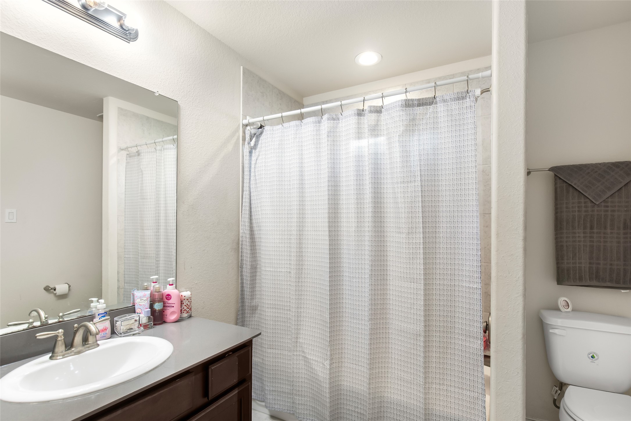 10014 Eagle Pines Drive, Baytown, TX 77521