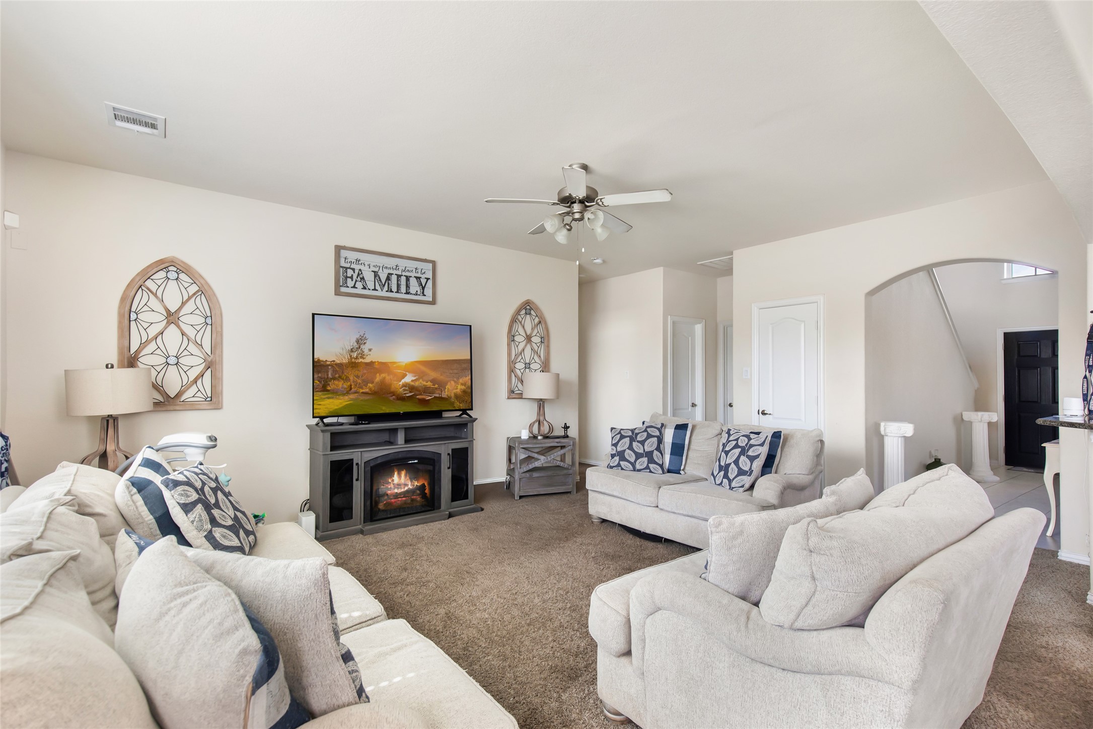 10014 Eagle Pines Drive, Baytown, TX 77521