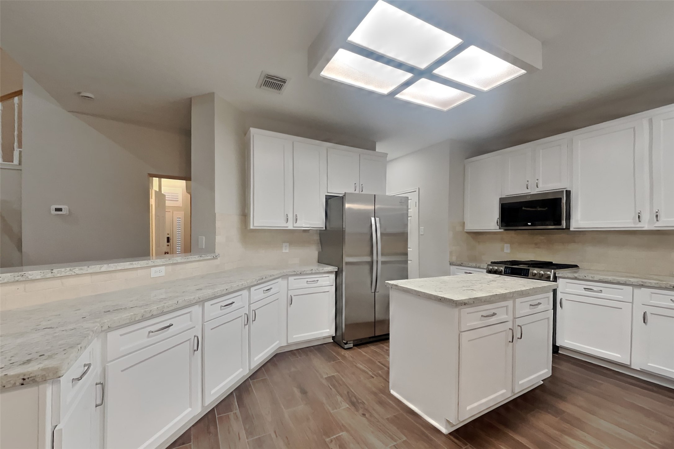 5718 Parryville Drive, Houston, TX 77041 5718 Parryville Drive, Houston, TX 77041