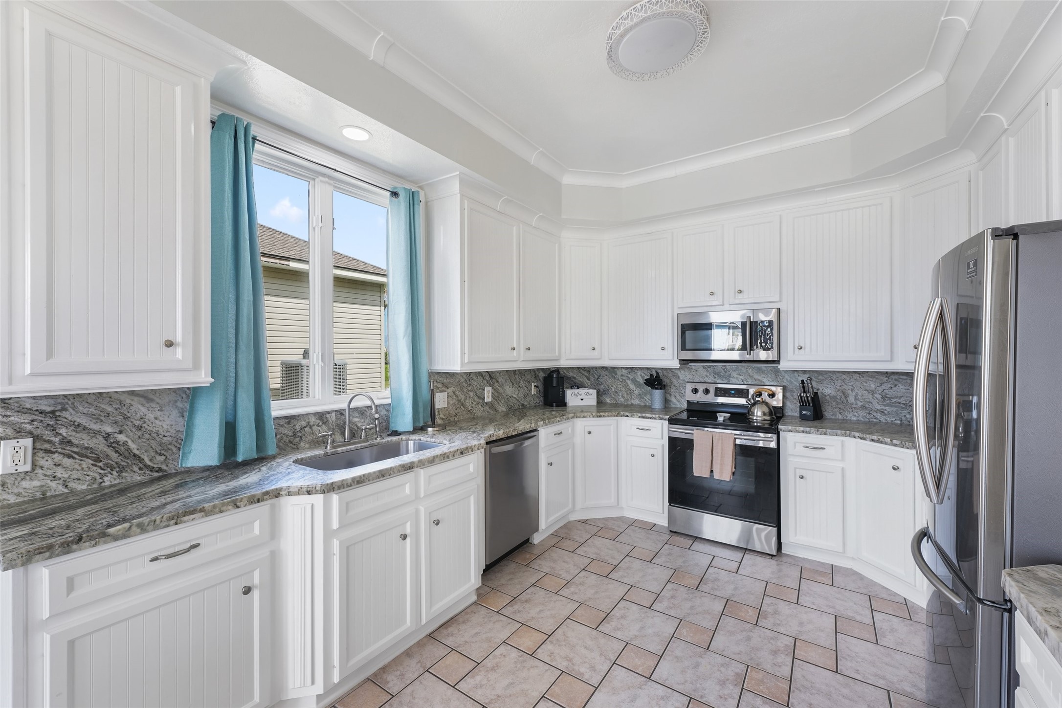 22517 Bay Point Drive, Galveston, TX 77554