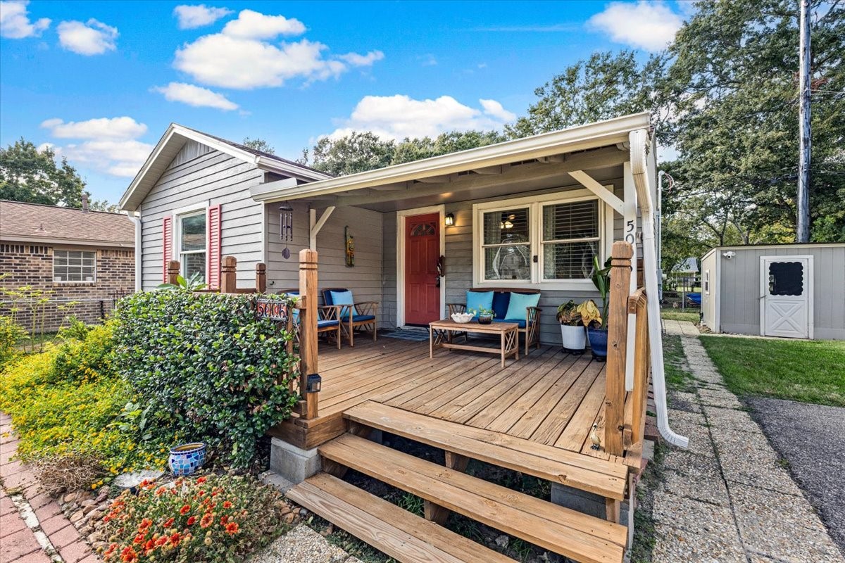 5006 Oak Street, Pasadena, TX 77586