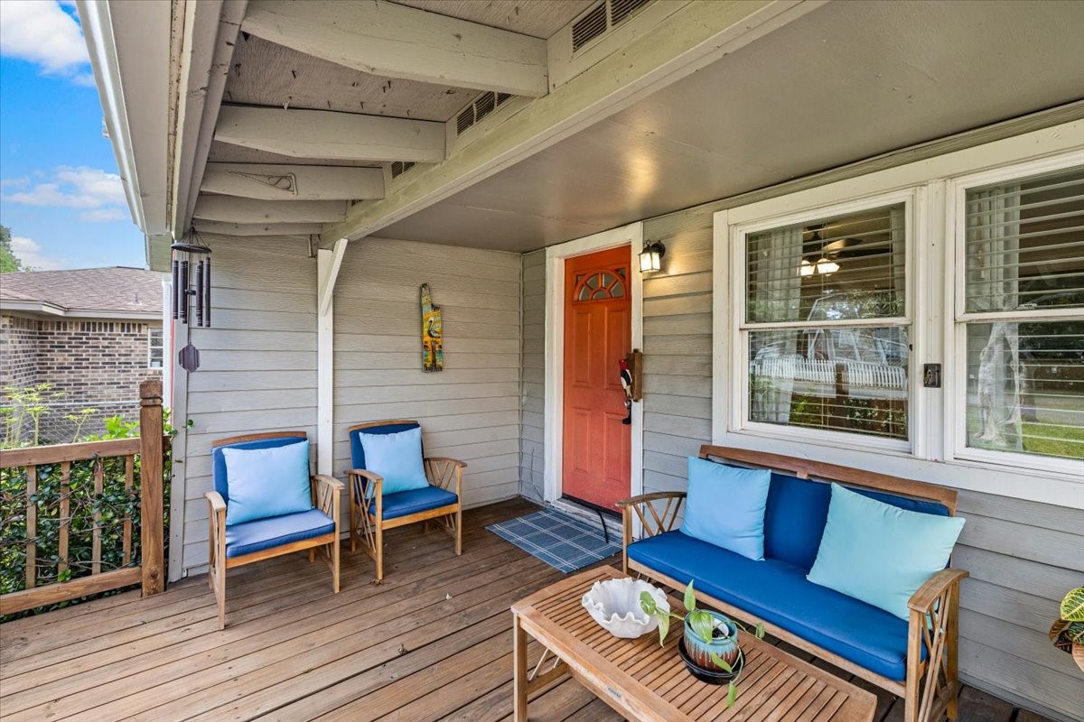 5006 Oak Street, Pasadena, TX 77586