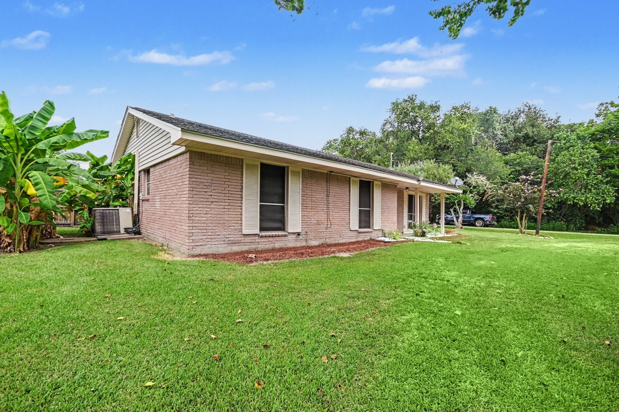 5526 Avenue F, Santa Fe, TX 77510