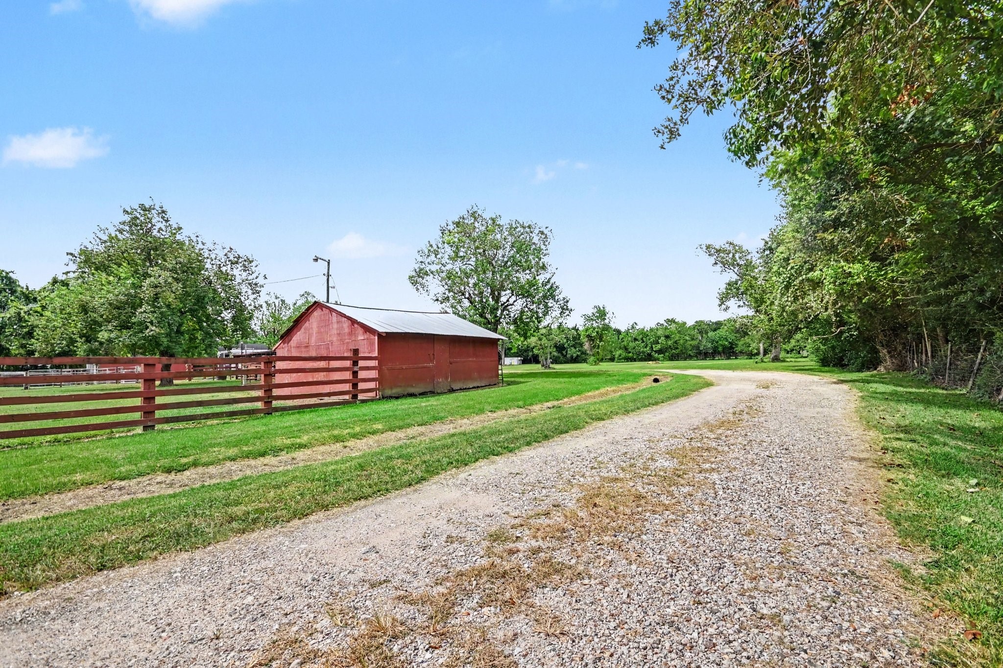 Beautiful Private Driveway Beautiful Private Driveway