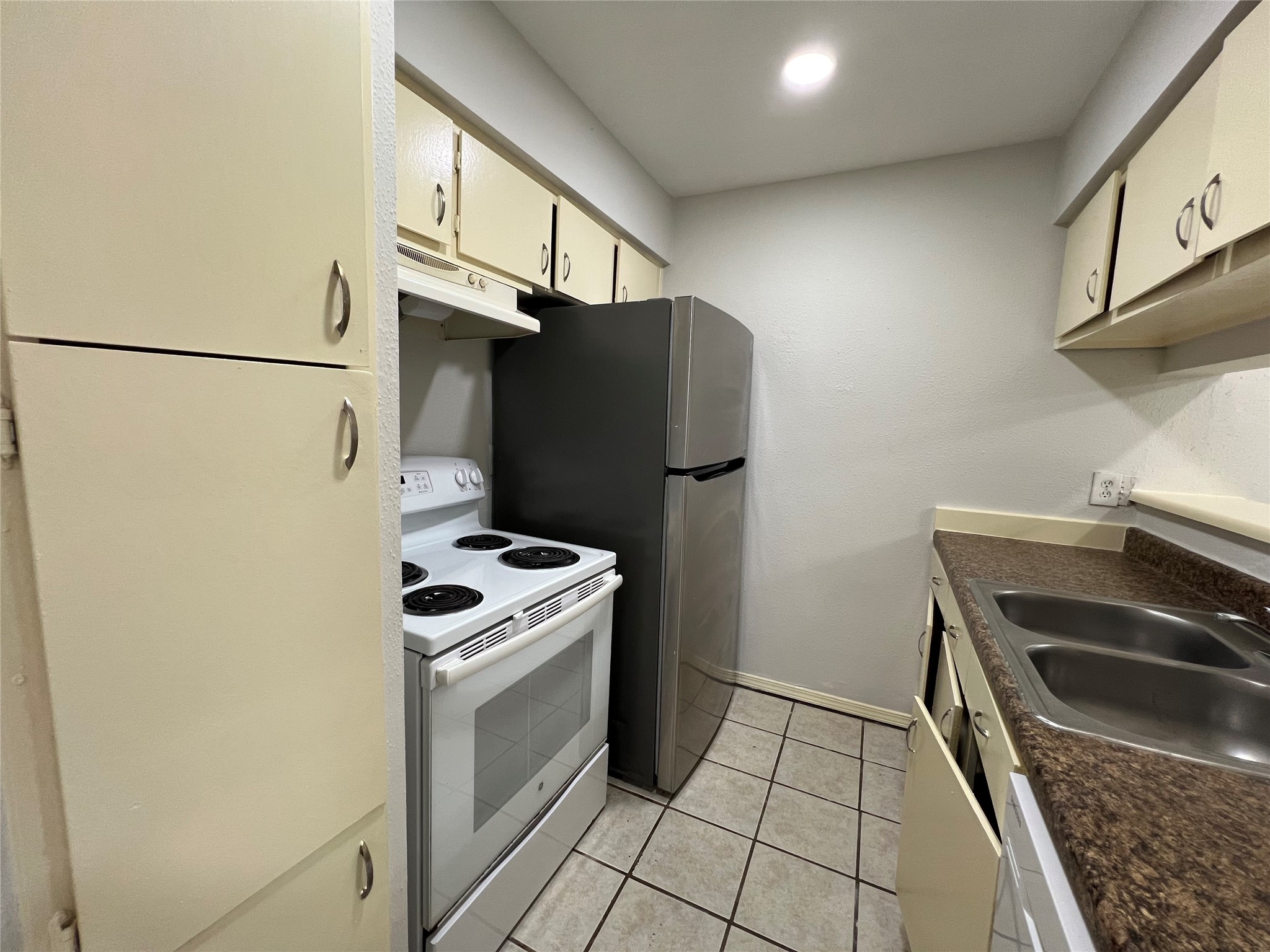 10501 South Drive, #282, Houston, TX 77099