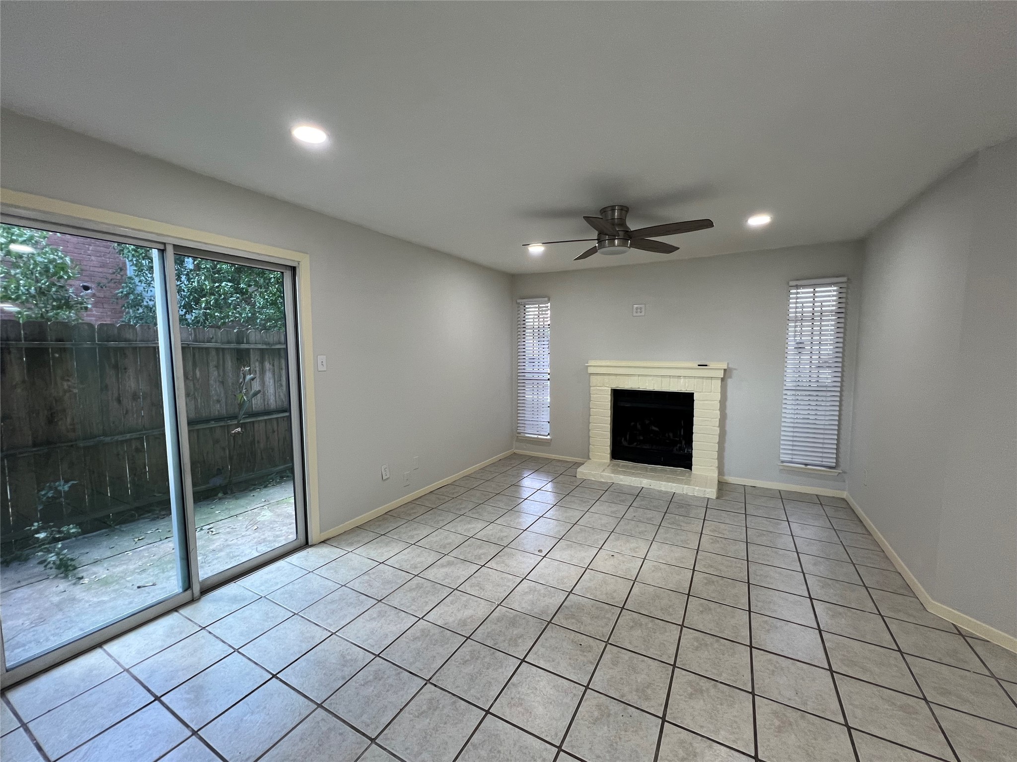 10501 South Drive, #282, Houston, TX 77099