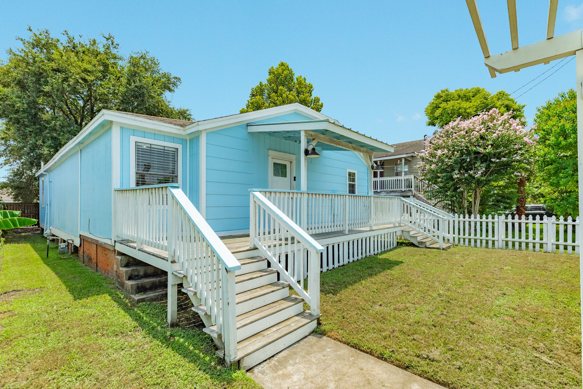 5507 Menard Avenue, Galveston, TX 77551 5507 Menard Avenue, Galveston, TX 77551