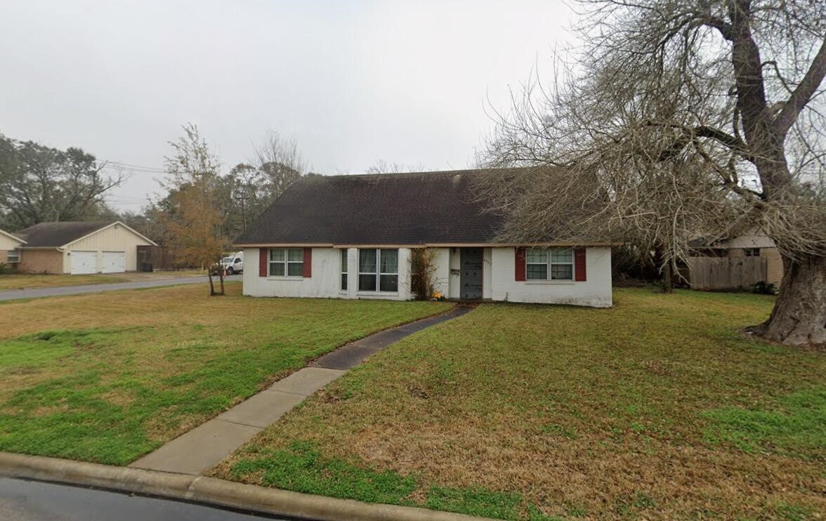 9303 Braes Bayou Drive, Houston, TX 77074 9303 Braes Bayou Drive, Houston, TX 77074