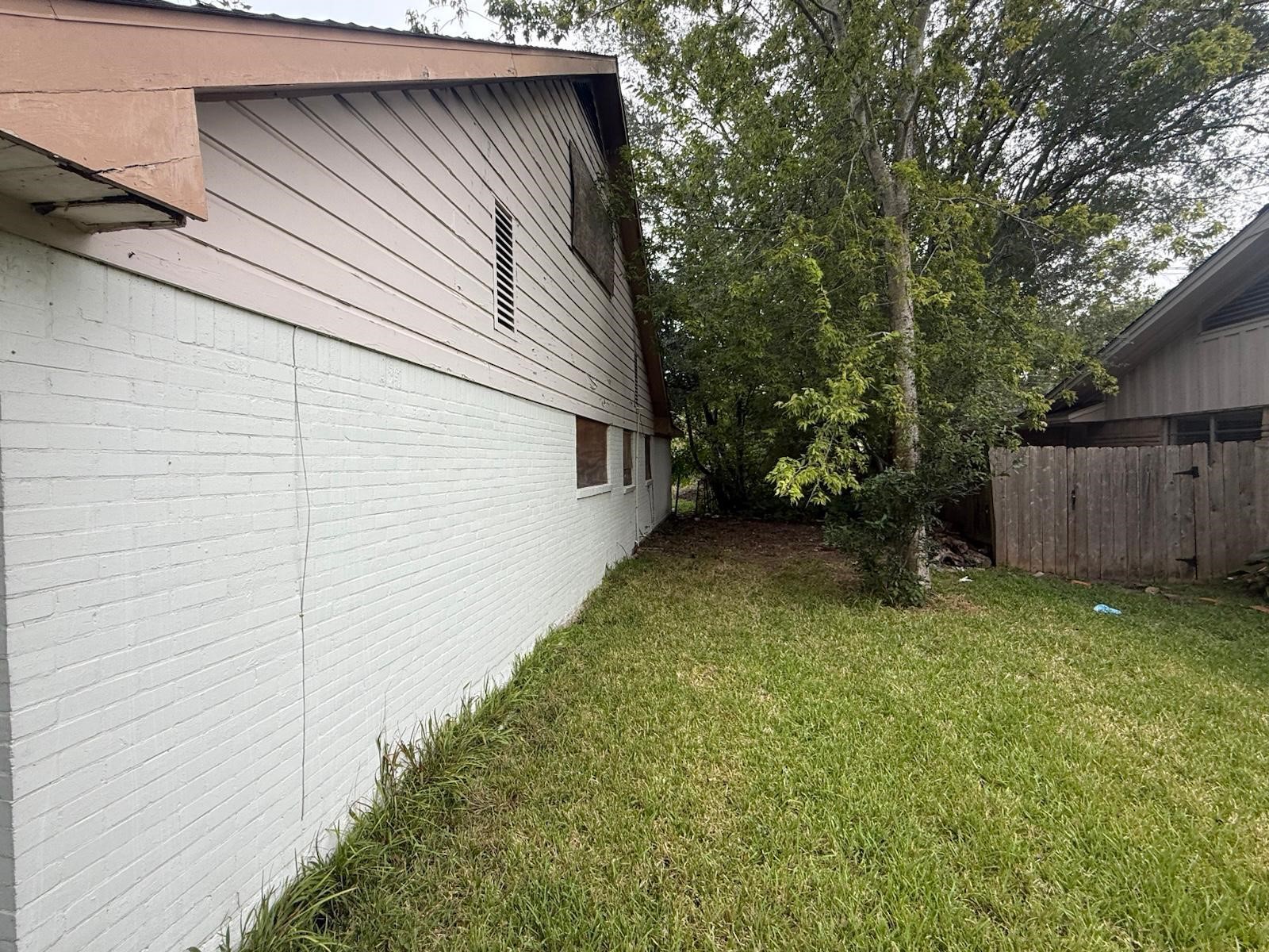 9303 Braes Bayou Drive, Houston, TX 77074 9303 Braes Bayou Drive, Houston, TX 77074