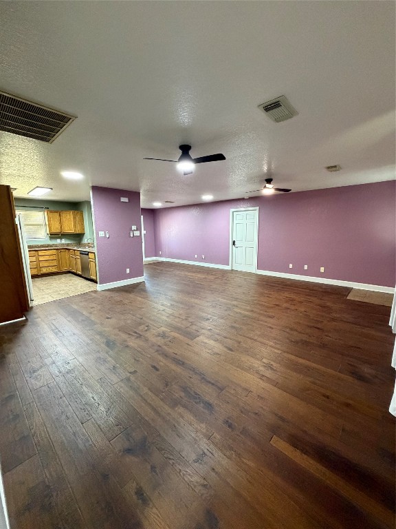 6421 S Ridgecrest Drive, Hitchcock, TX 77563 6421 S Ridgecrest Drive, Hitchcock, TX 77563