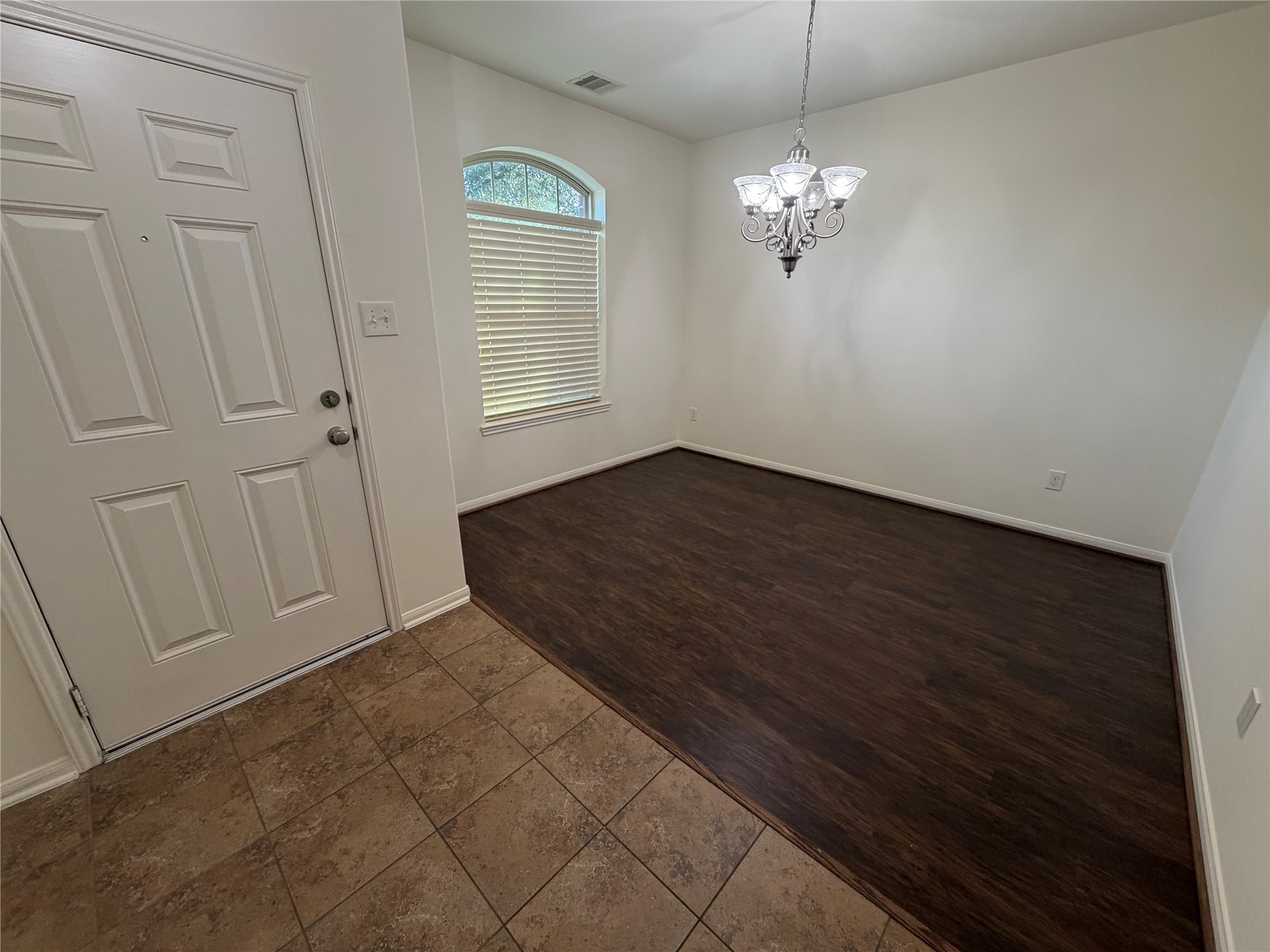 2619 Winding Creek Way, Conroe, TX 77385