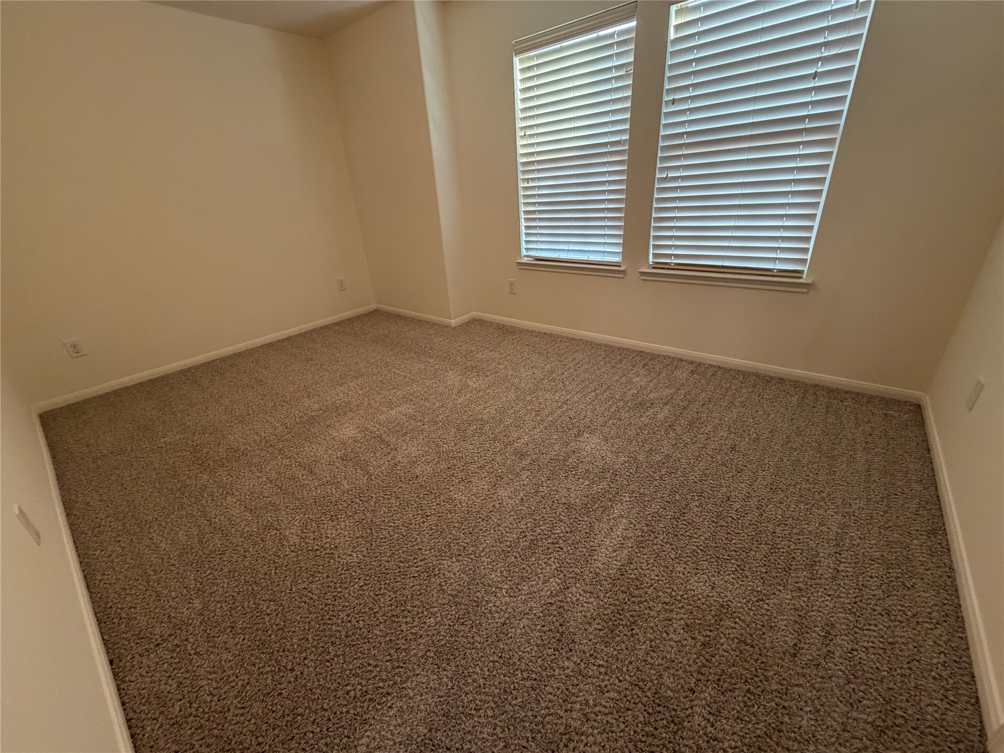 2619 Winding Creek Way, Conroe, TX 77385