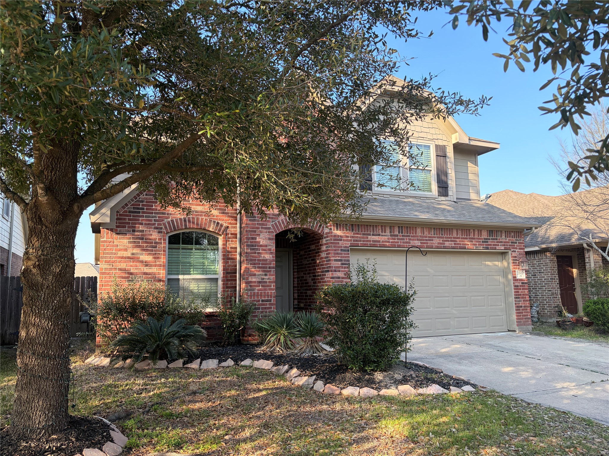 2619 Winding Creek Way, Conroe, TX 77385