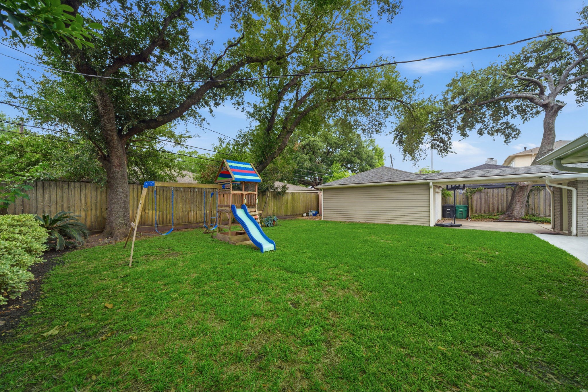 5535 Queensloch Drive Drive, Houston, TX 77096