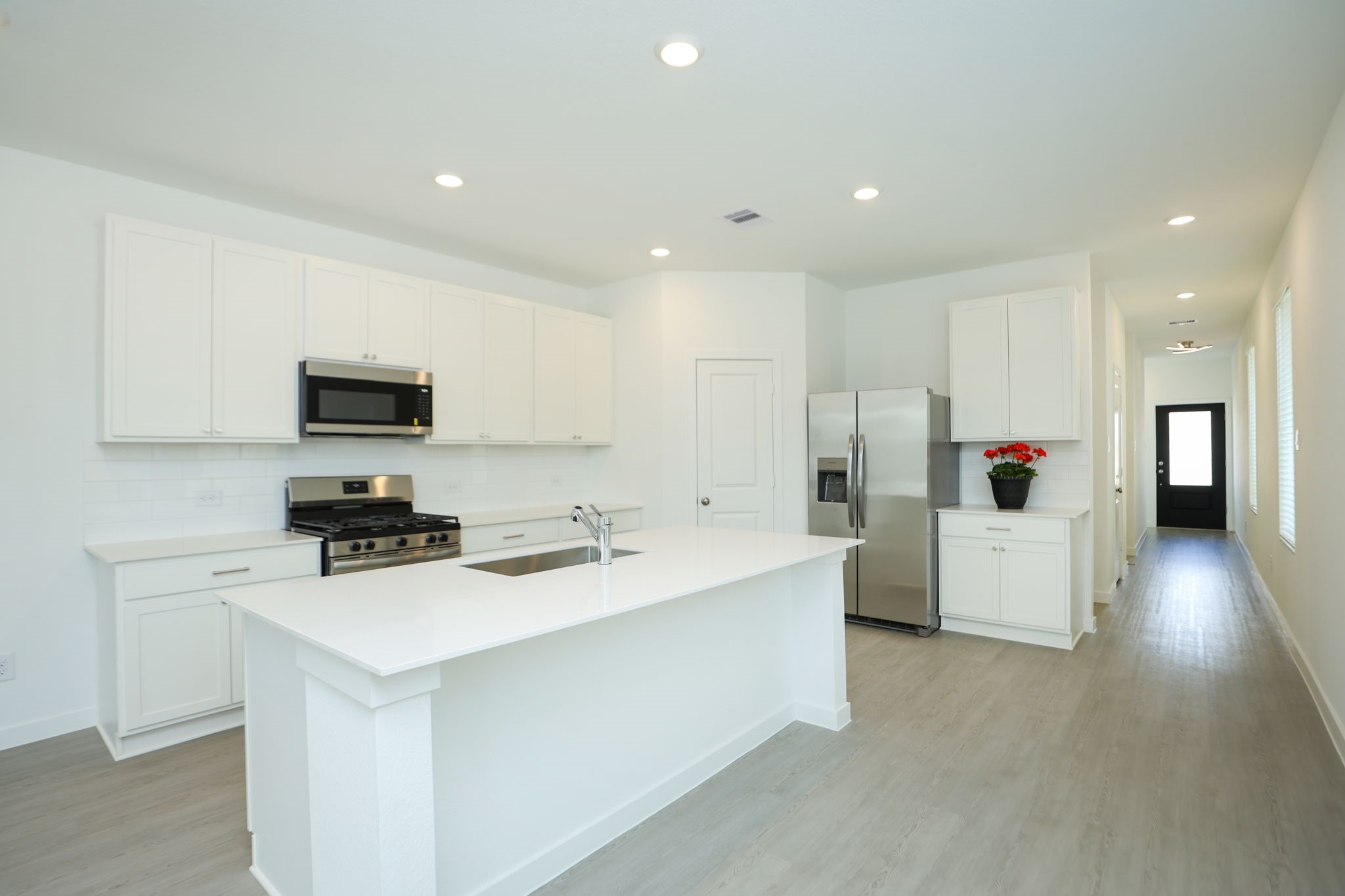 Lots of storage is available in the kitchen