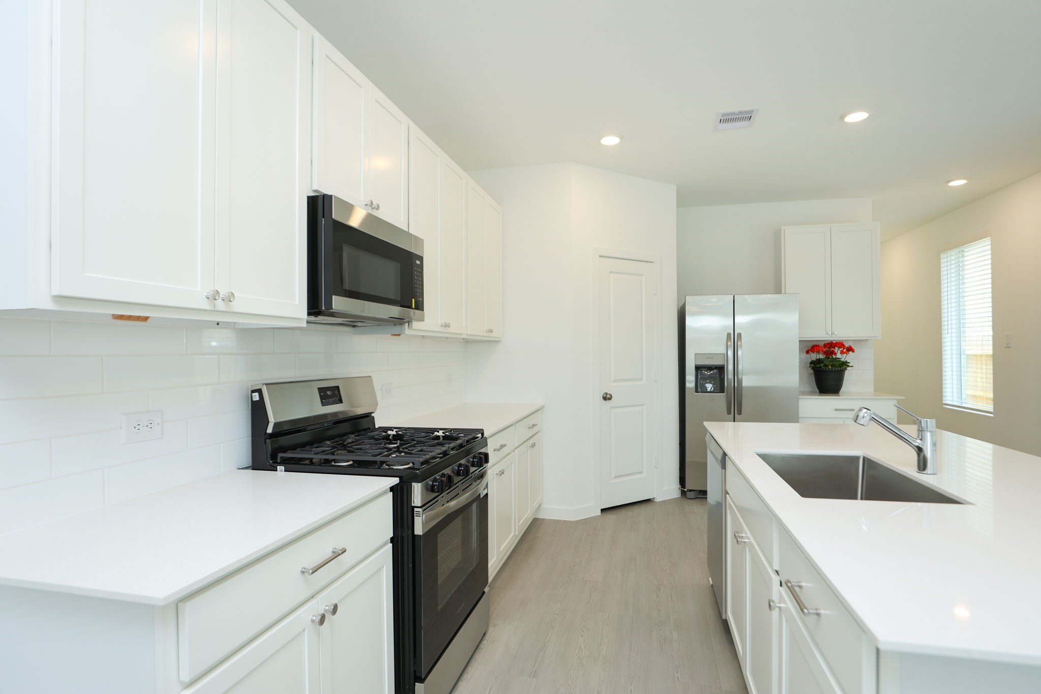 All appliances are brand new.
