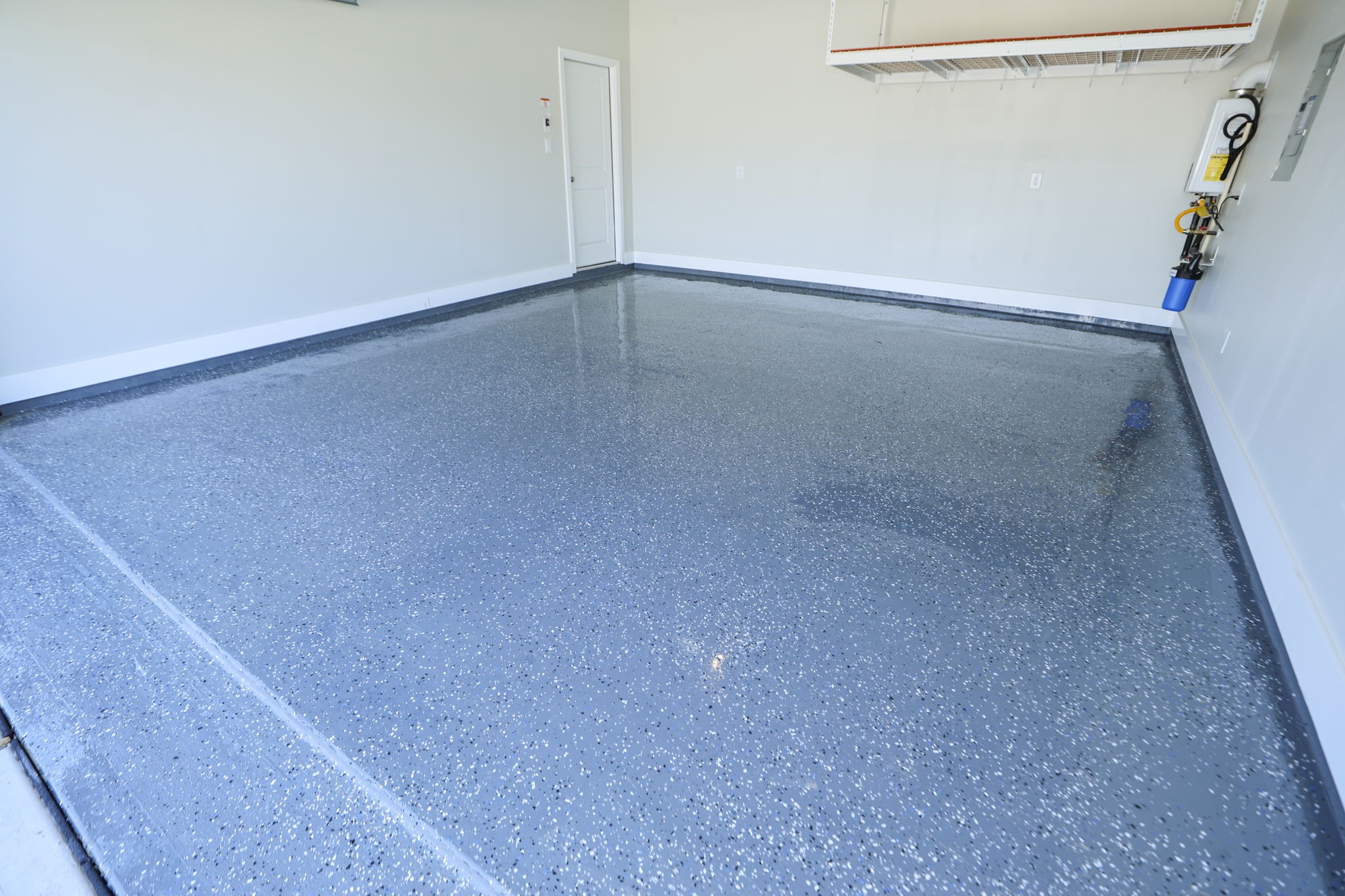 Beautiful epoxy floors in the garage