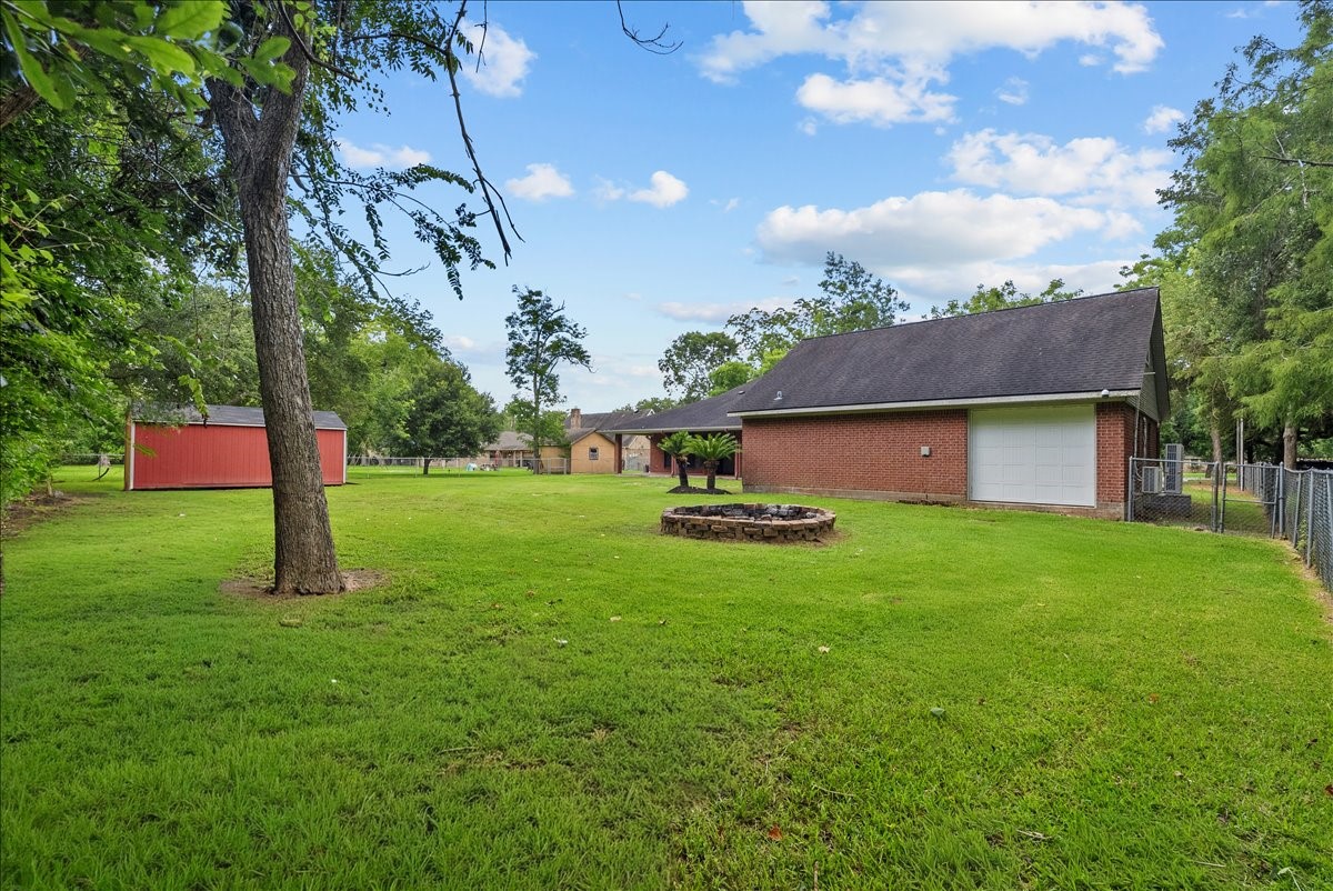 9700 Jay Road, Hitchcock, TX 77563