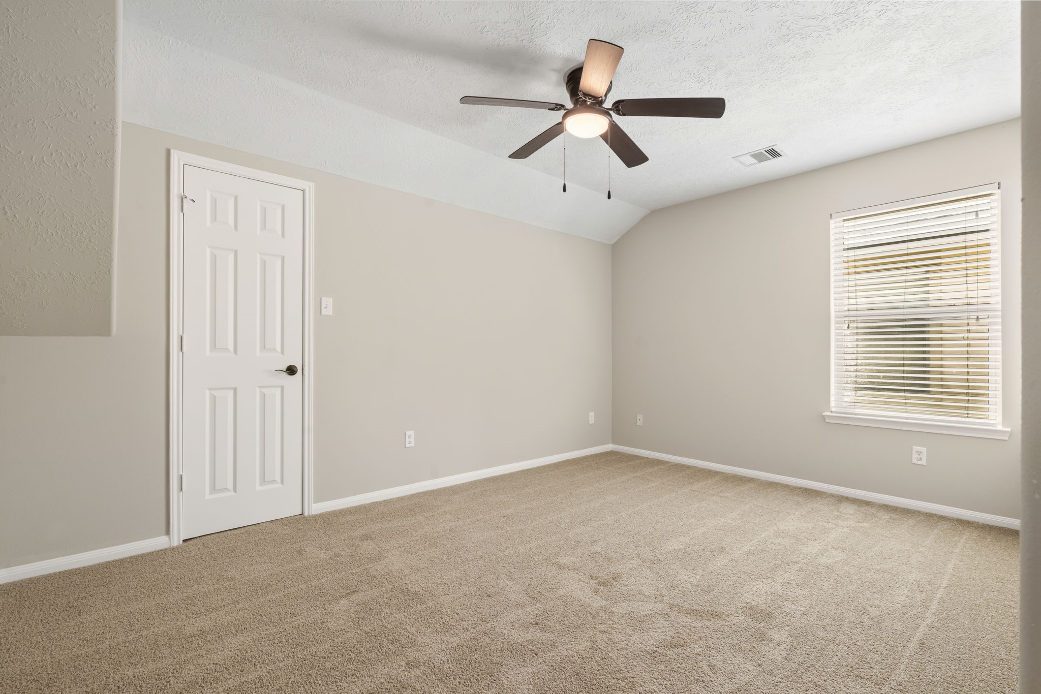 23 Bay Mills Place, Tomball, TX 77389