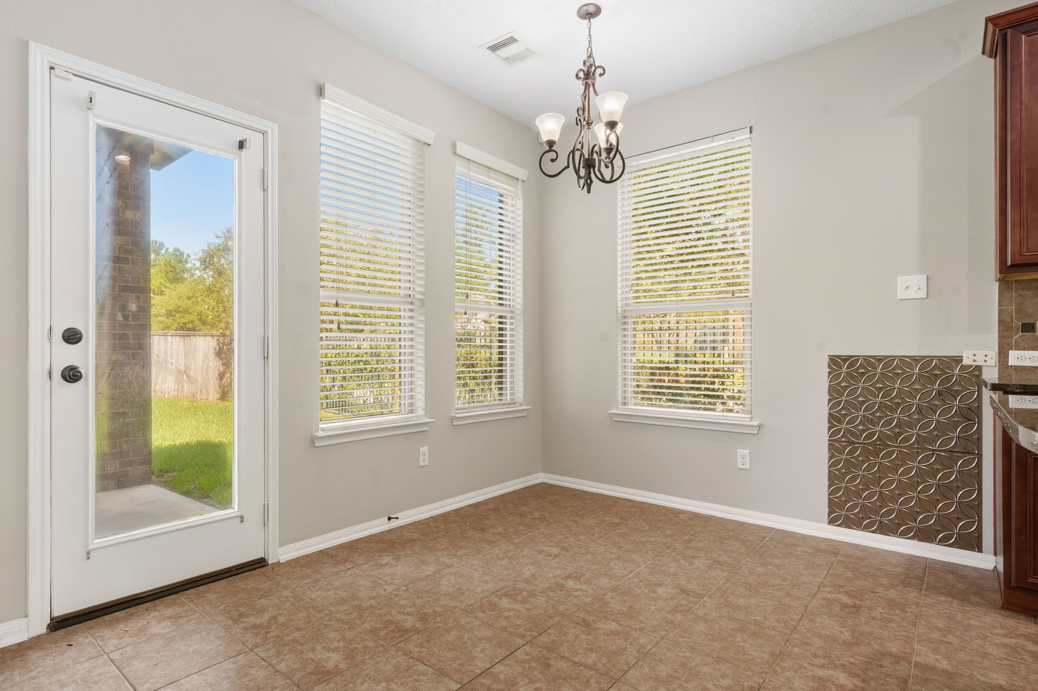 23 Bay Mills Place, Tomball, TX 77389