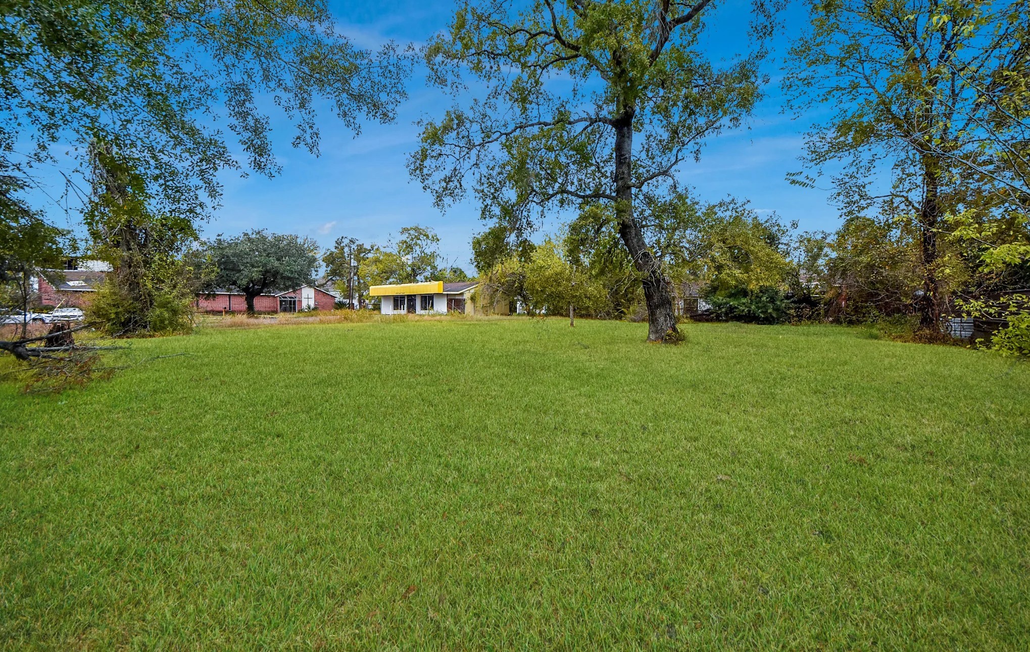8101 Tidwell Road, Houston, TX 77028