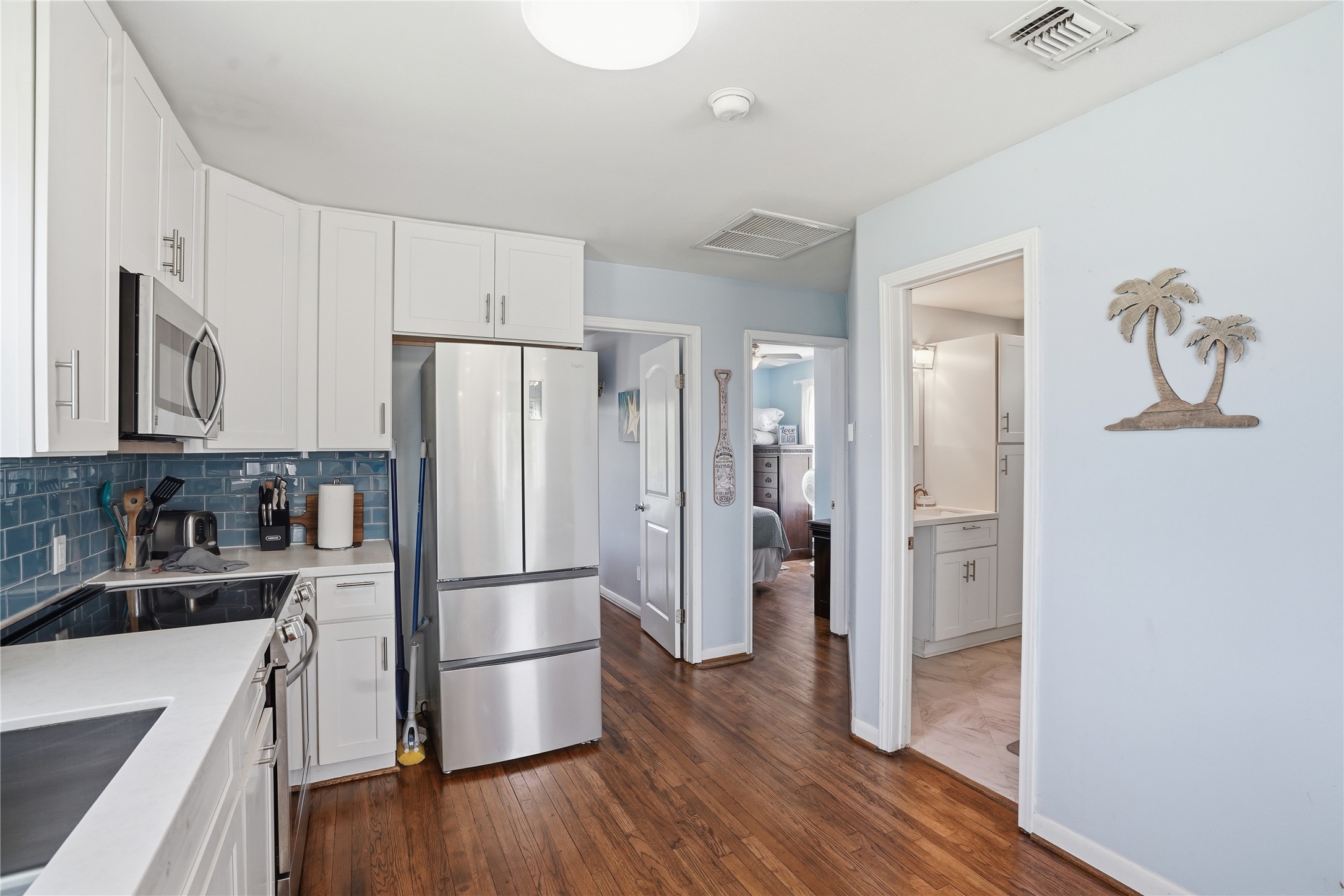 3827 Las Palmas Street, Galveston, TX 77554