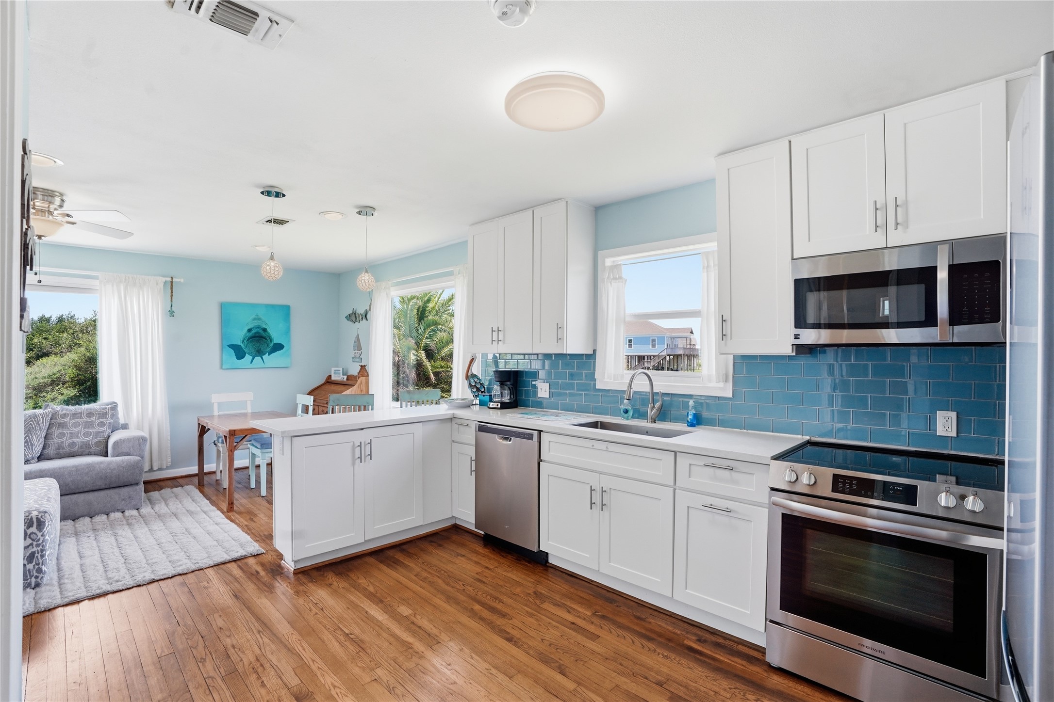 3827 Las Palmas Street, Galveston, TX 77554