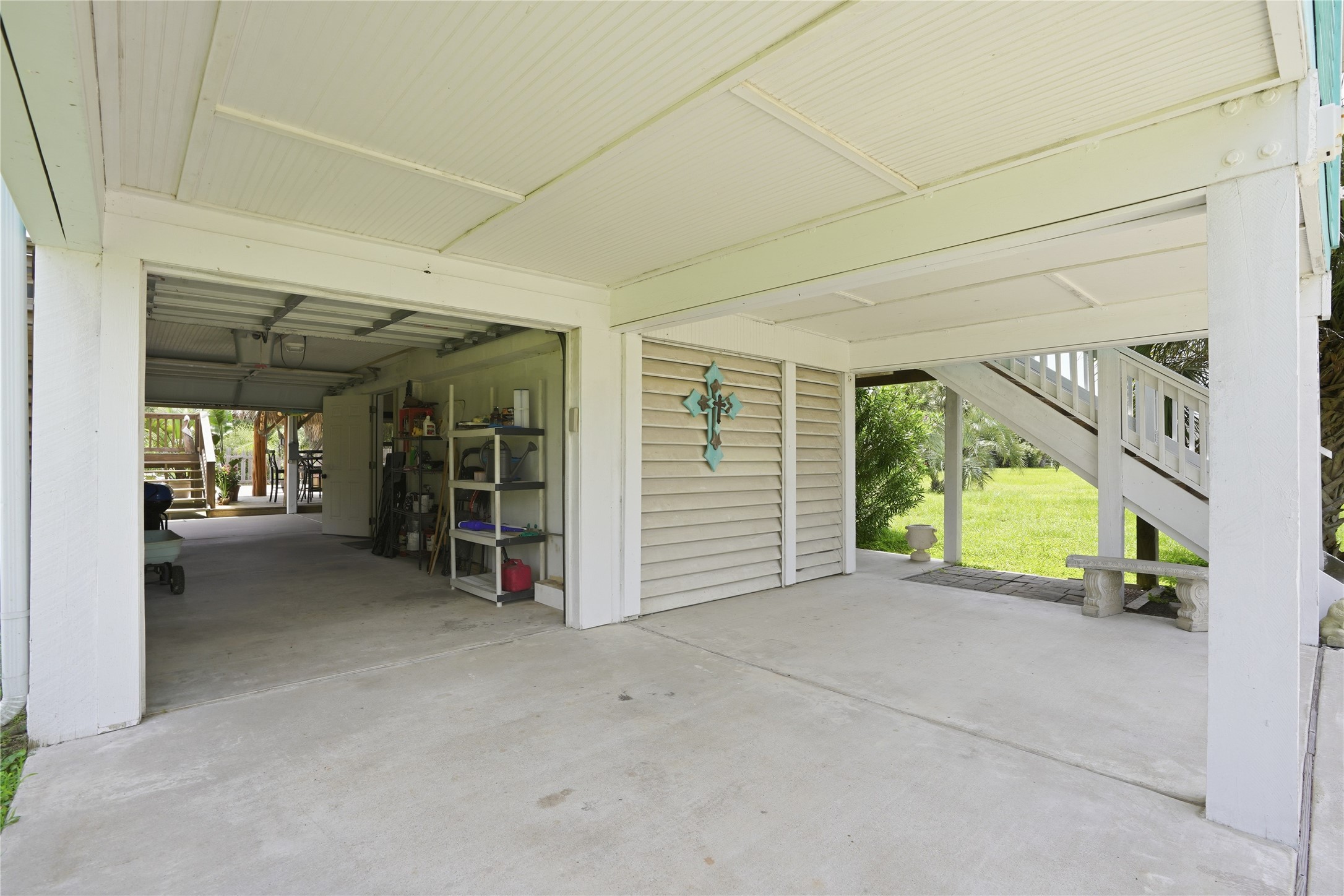 3827 Las Palmas Street, Galveston, TX 77554