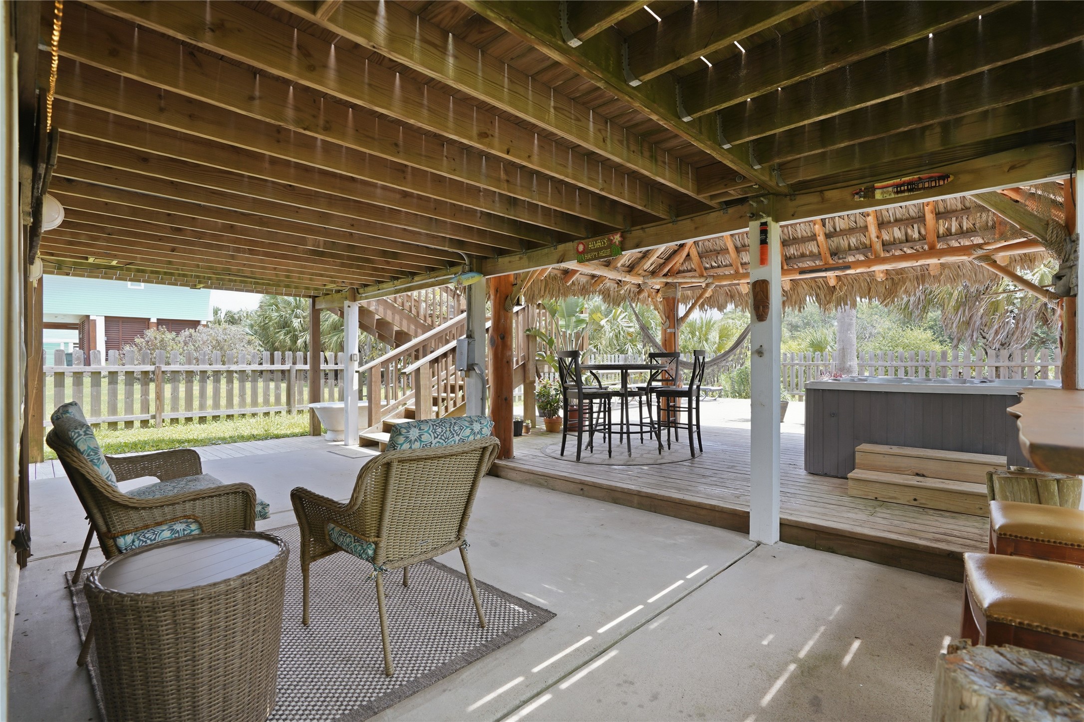 3827 Las Palmas Street, Galveston, TX 77554