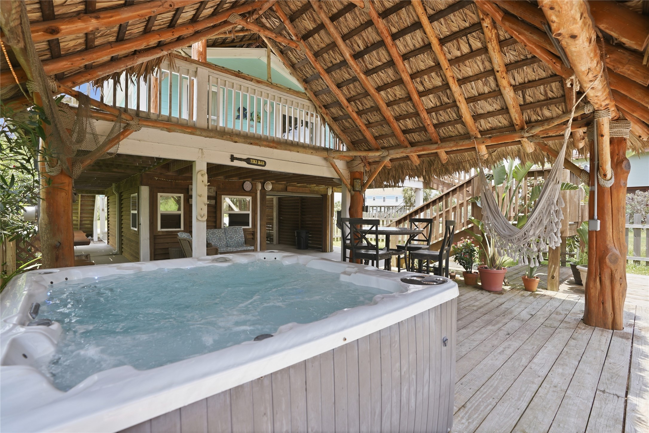 3827 Las Palmas Street, Galveston, TX 77554