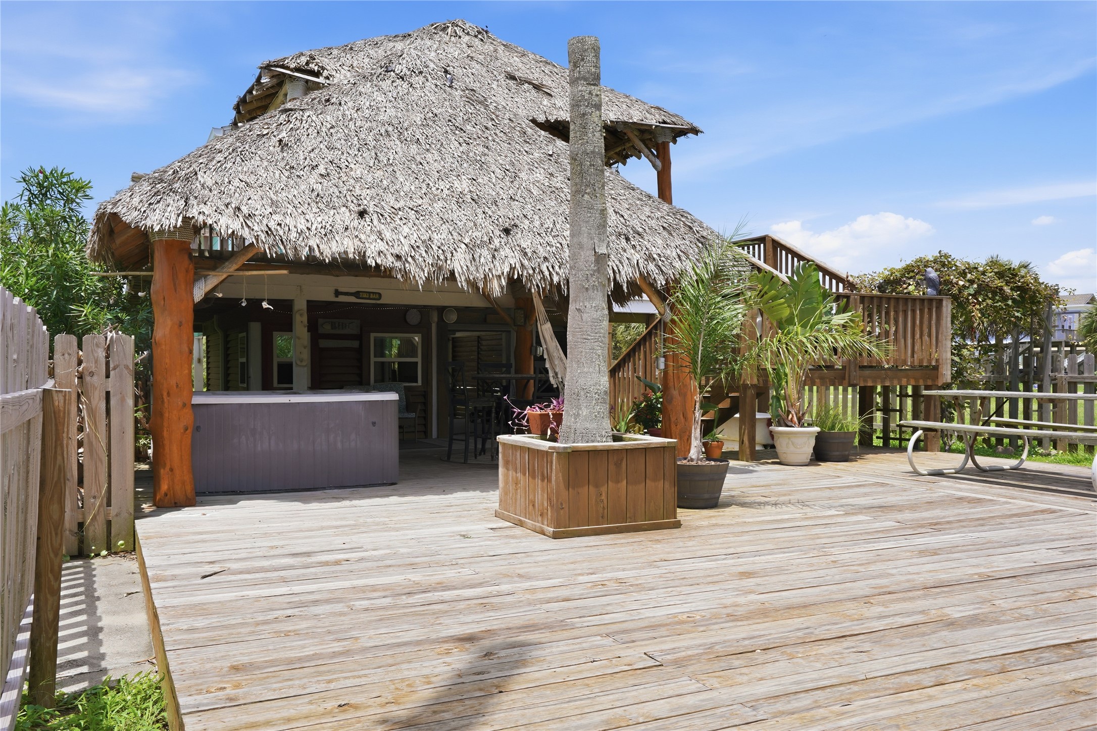 3827 Las Palmas Street, Galveston, TX 77554