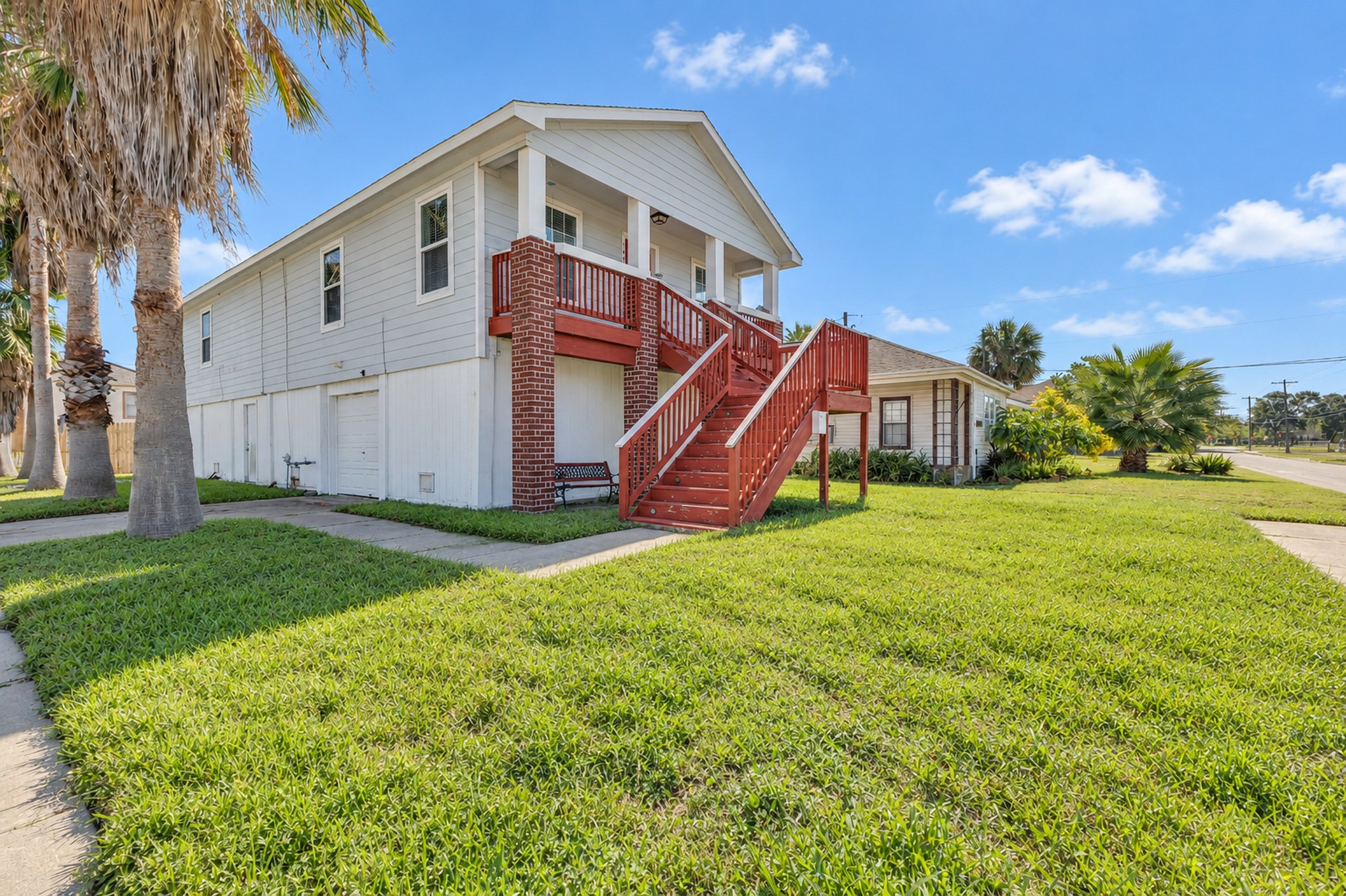 1402 51st Street, Galveston, TX 77551