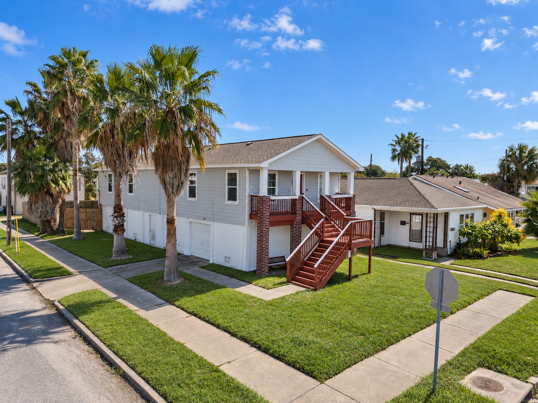 1402 51st Street, Galveston, TX 77551