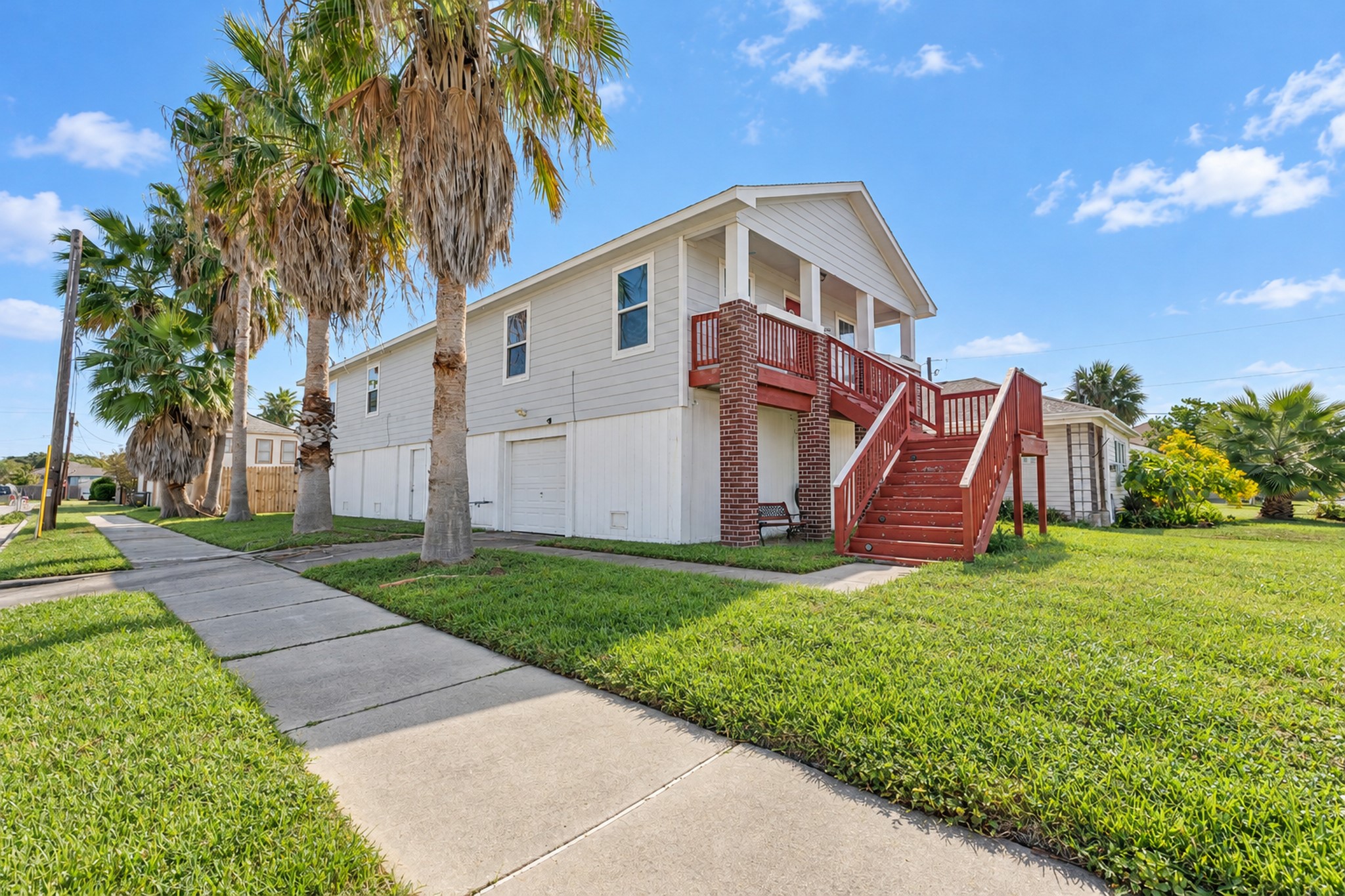 1402 51st Street, Galveston, TX 77551