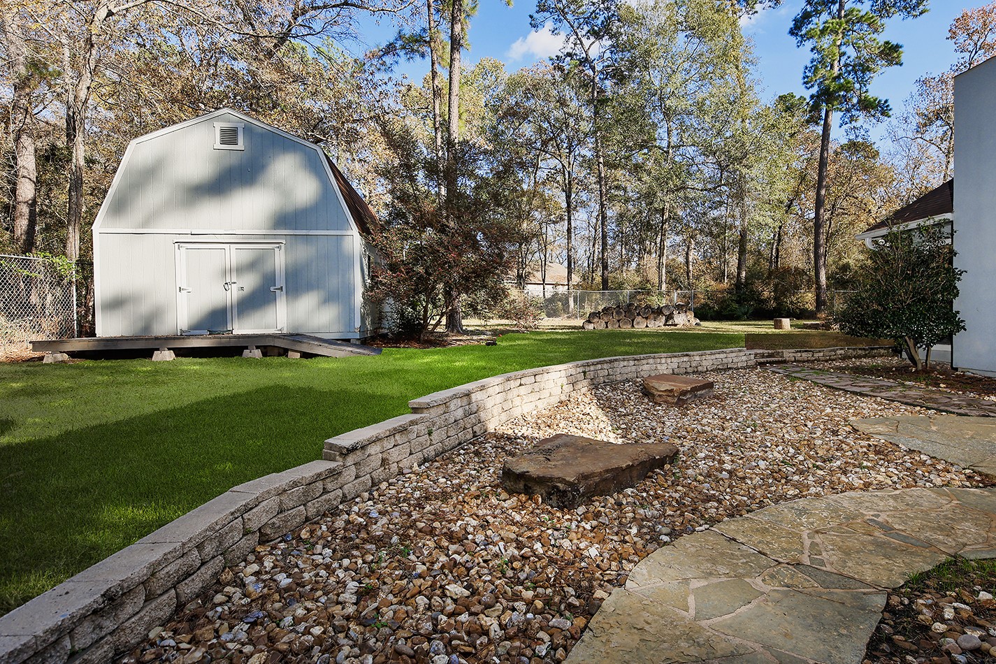 44 Lake Forest Circle, Conroe, TX 77384