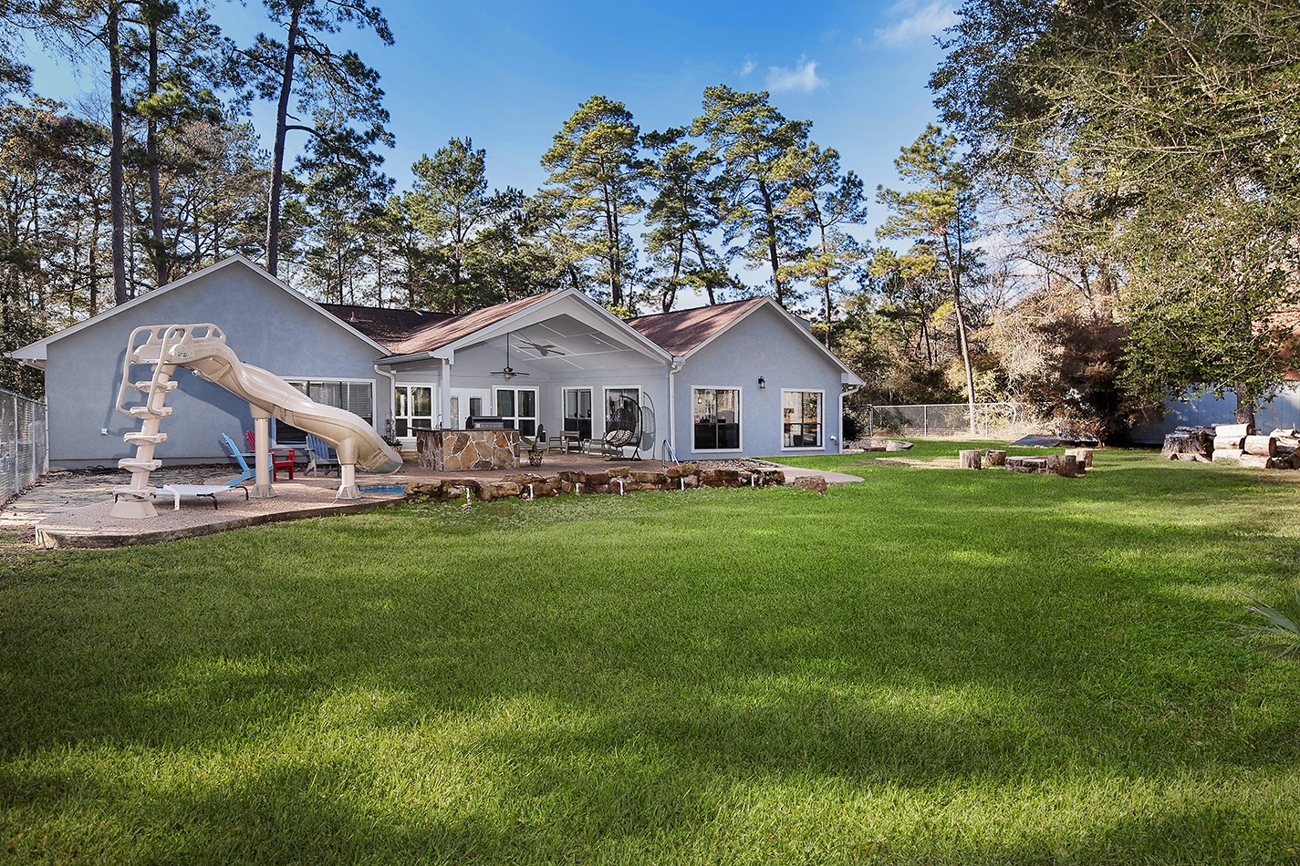 44 Lake Forest Circle, Conroe, TX 77384