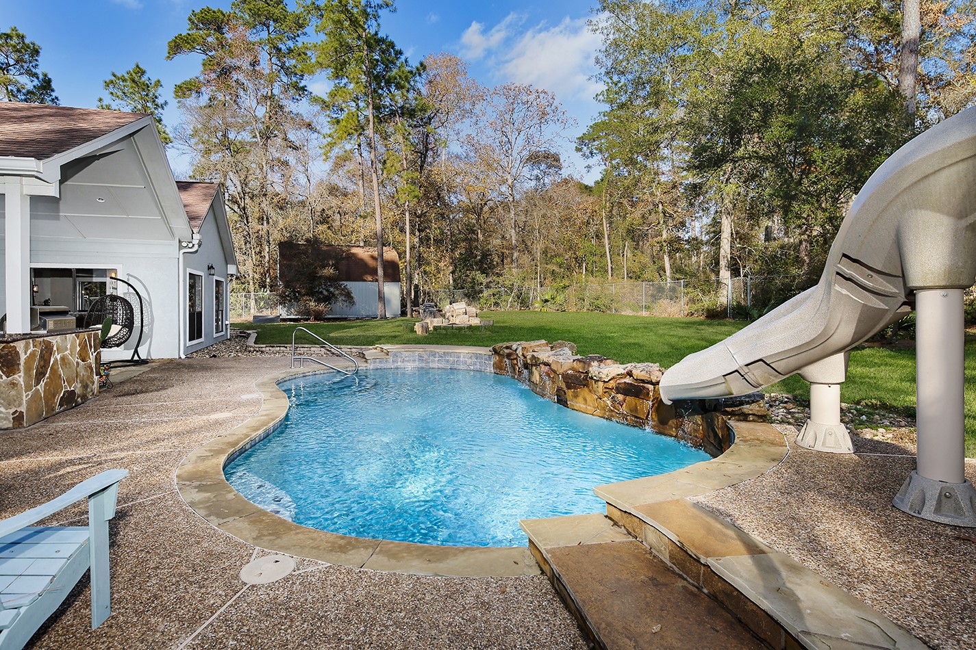 44 Lake Forest Circle, Conroe, TX 77384