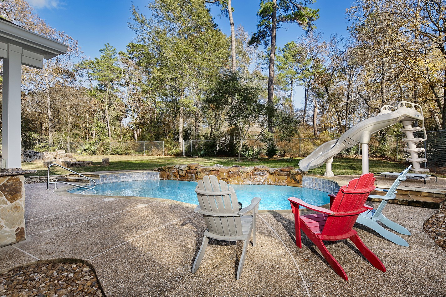 44 Lake Forest Circle, Conroe, TX 77384