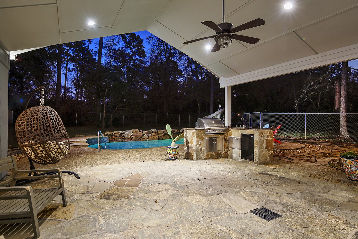 44 Lake Forest Circle, Conroe, TX 77384