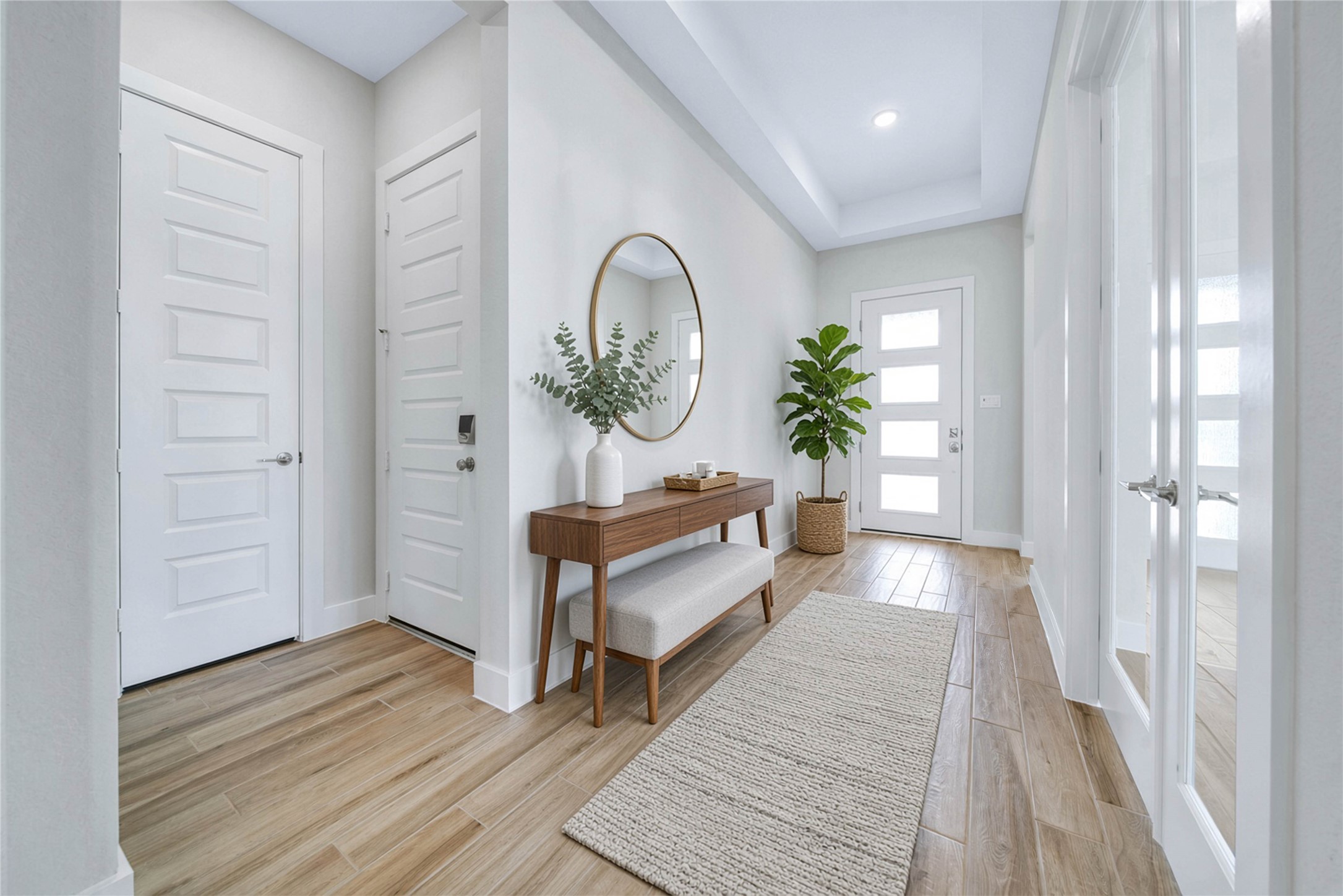Owners Entry, Foyer