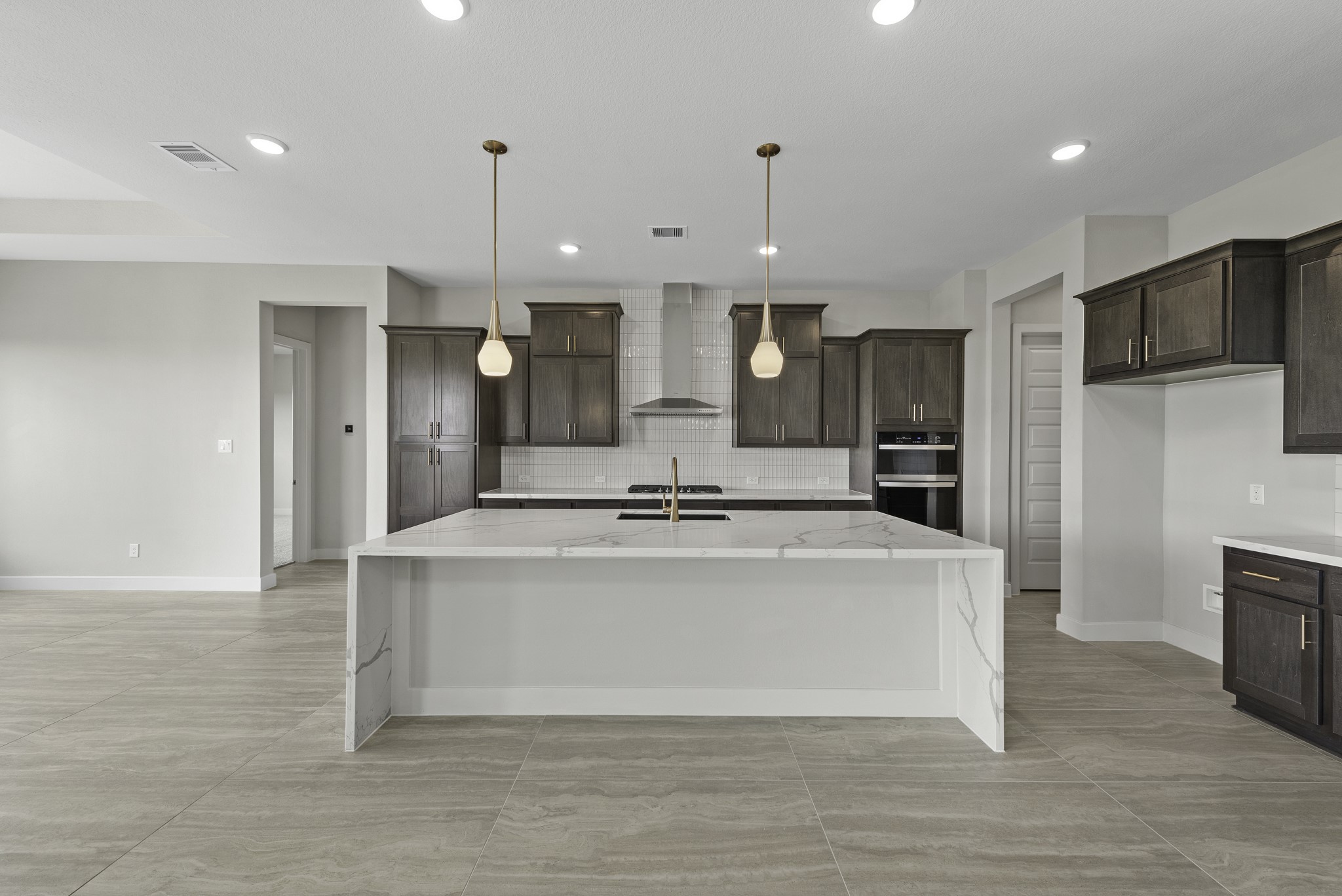 846 Caballos Drive, League City, TX 77546