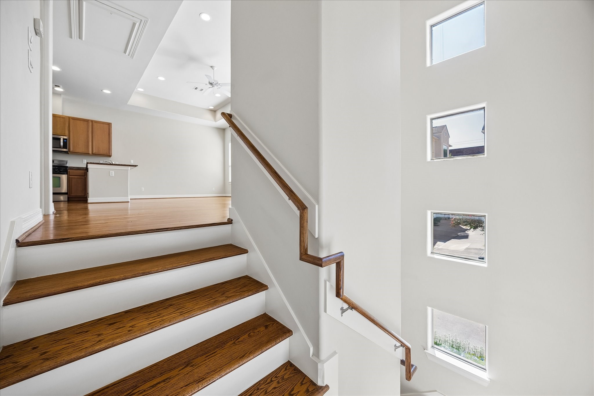 3812 Center Street, Houston, TX 77007