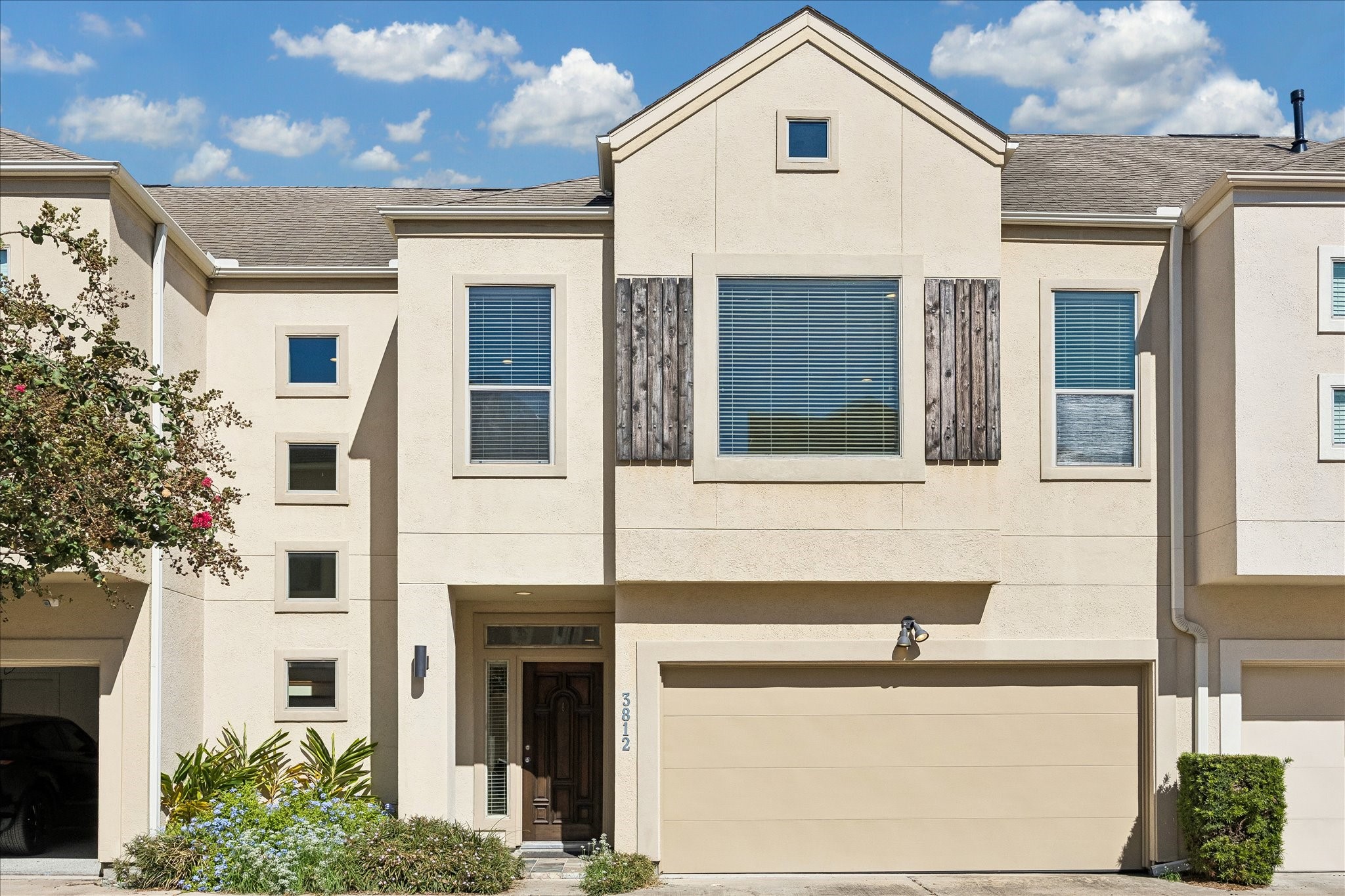 3812 Center Street, Houston, TX 77007