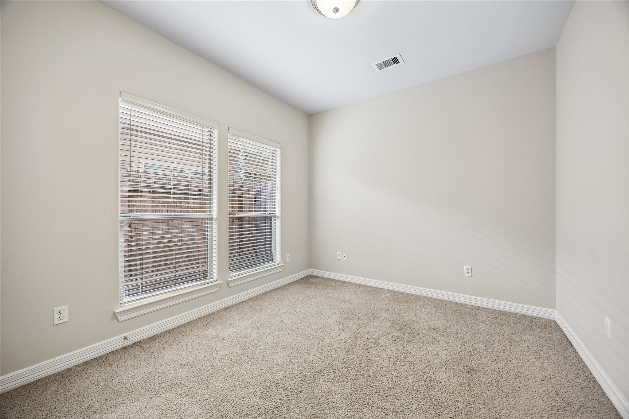3812 Center Street, Houston, TX 77007
