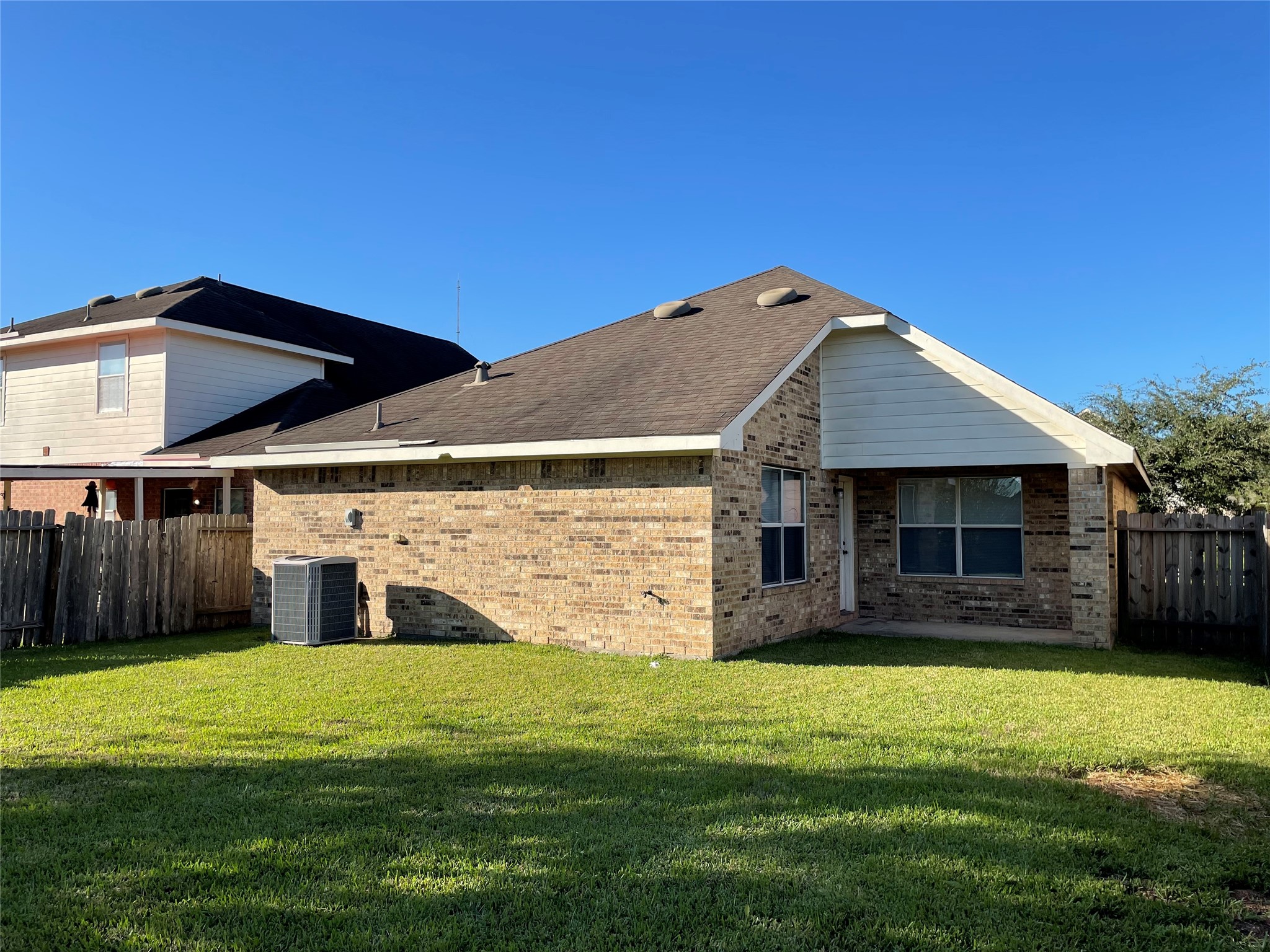 2147 Acorn Glen Trail, Fresno, TX 77545