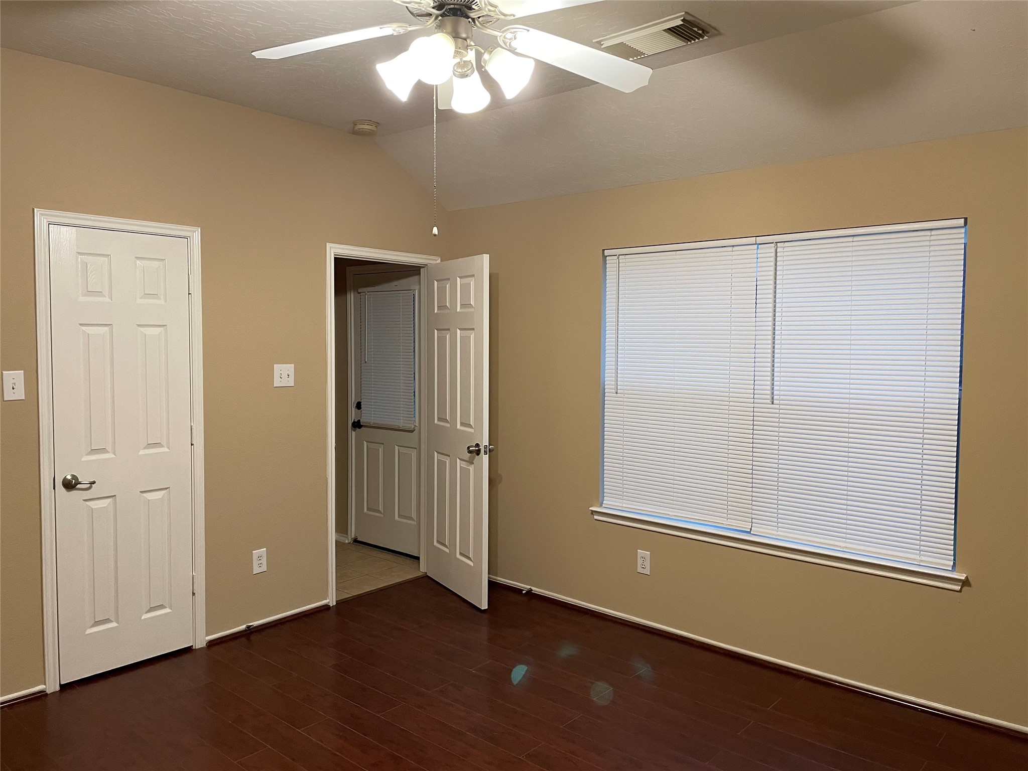 2147 Acorn Glen Trail, Fresno, TX 77545