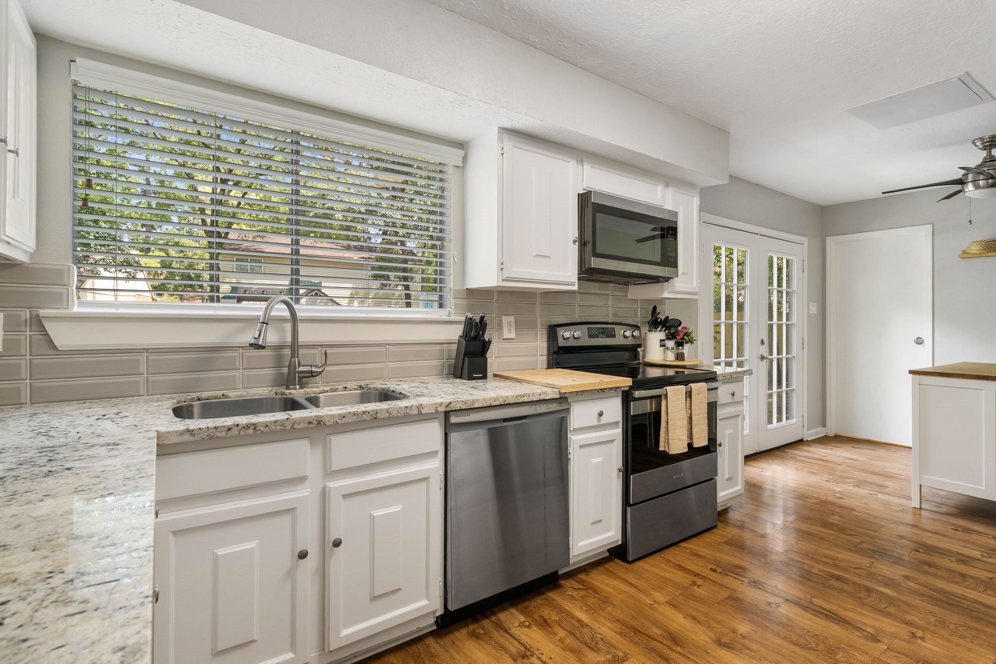 4 Basal Briar Court, The Woodlands, TX 77381