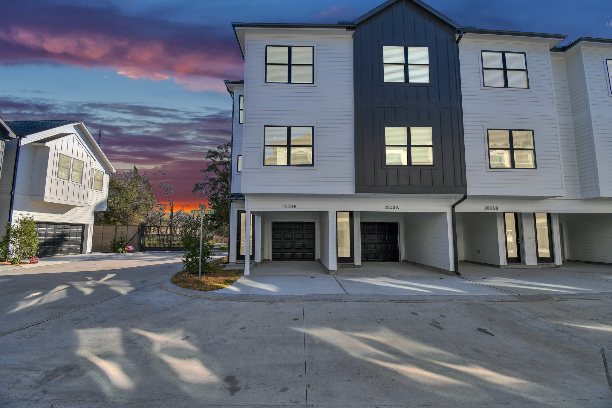 2002 Laverne Willow Lane, #A, Houston, TX 77080