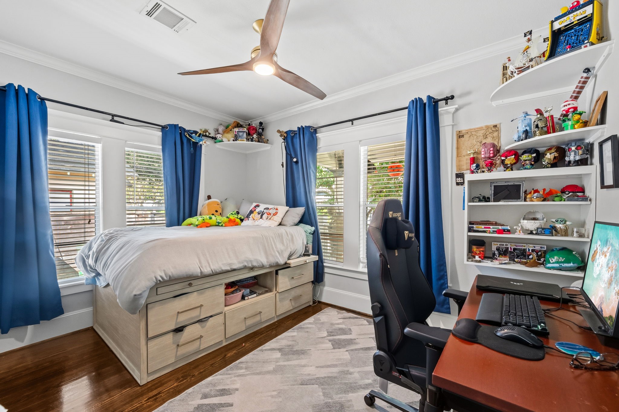 1006 W Temple Street, Houston, TX 77009