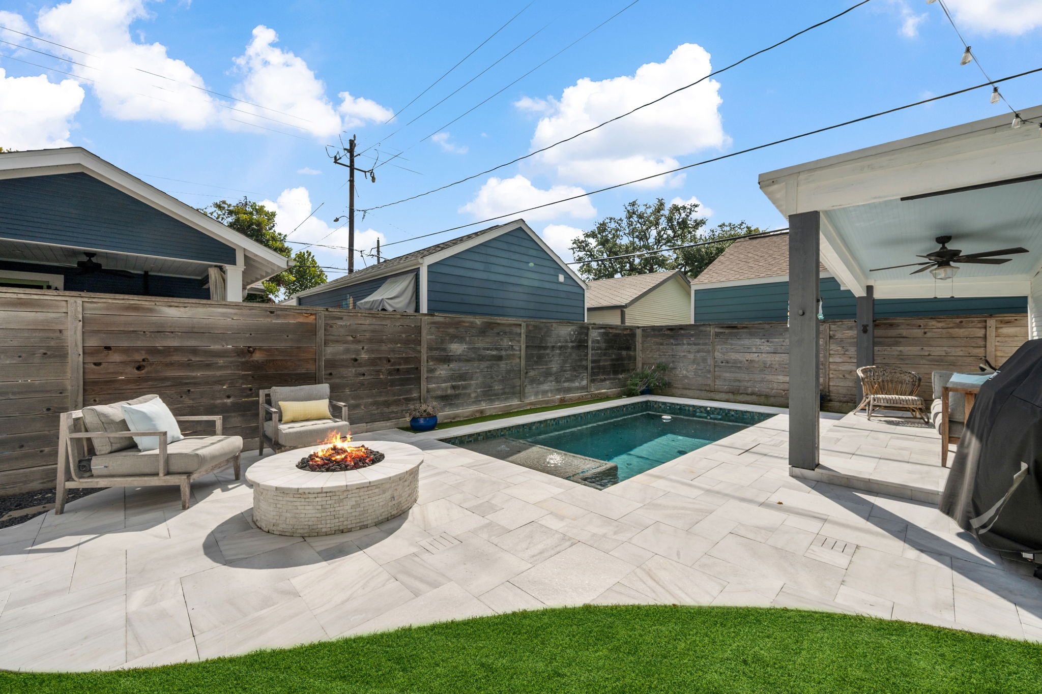 1006 W Temple Street, Houston, TX 77009